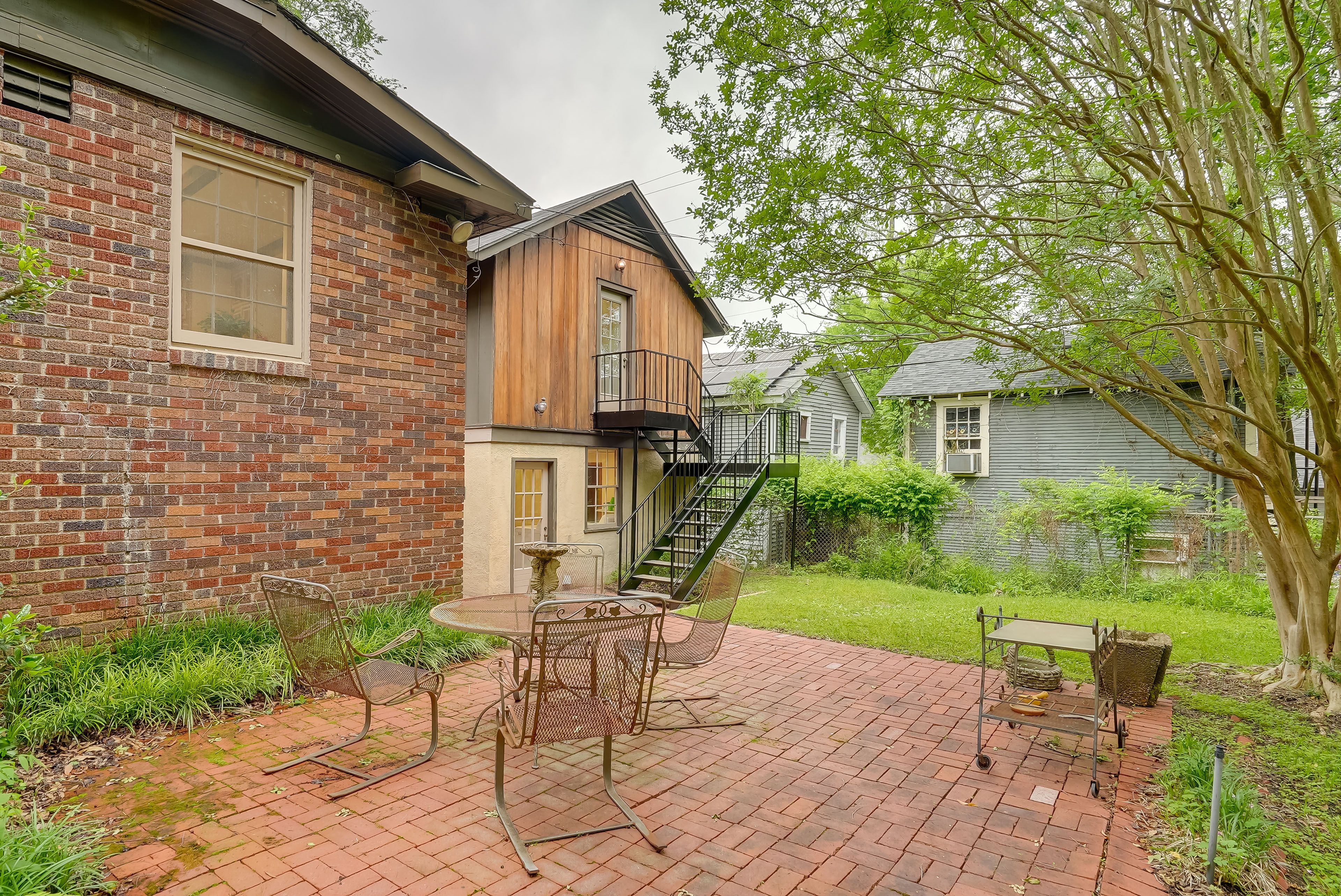 Outdoor Space | Private Patio w/ Dining Area