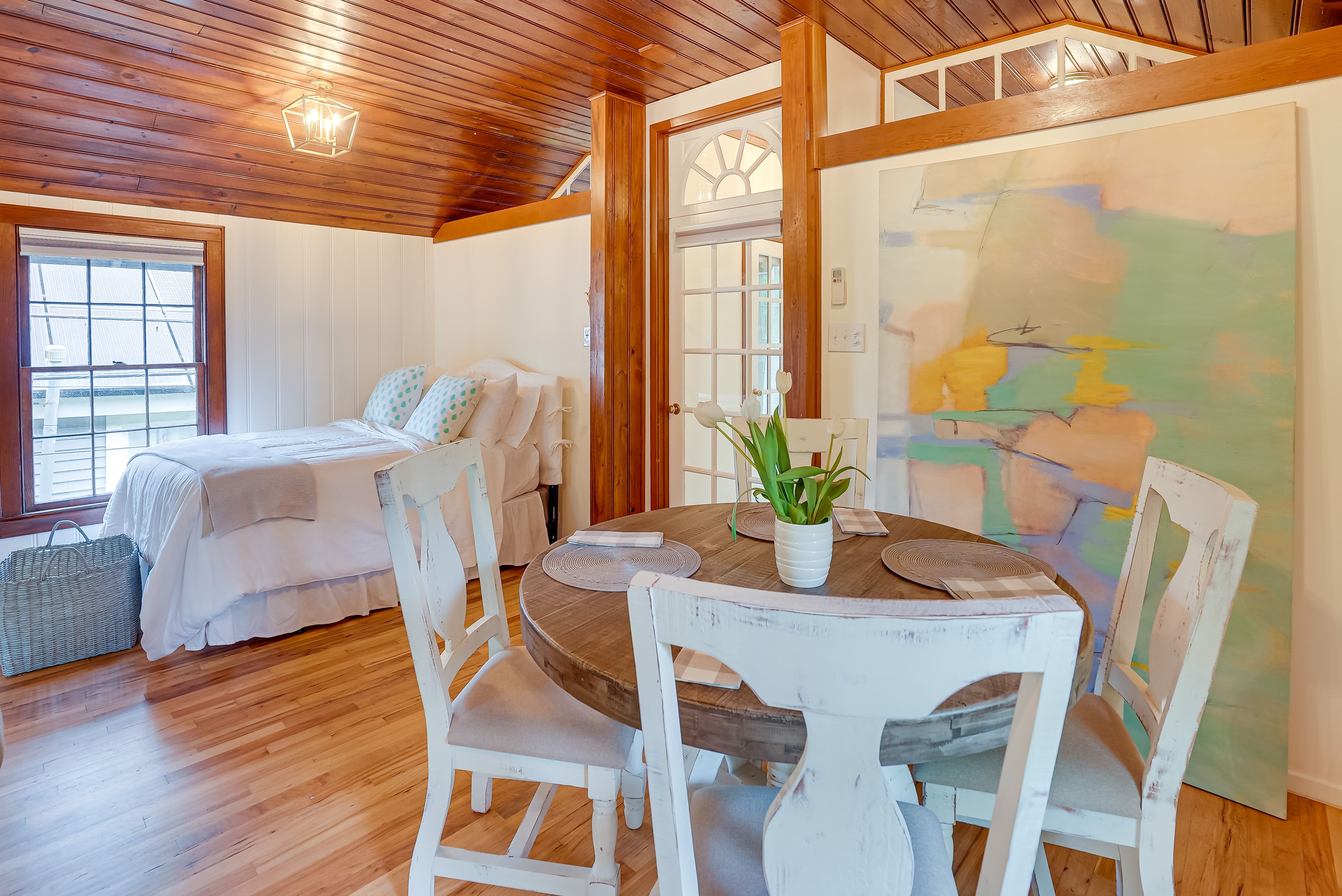 Dining Area | Central Heating | Dishware & Flatware | Cooking Basics