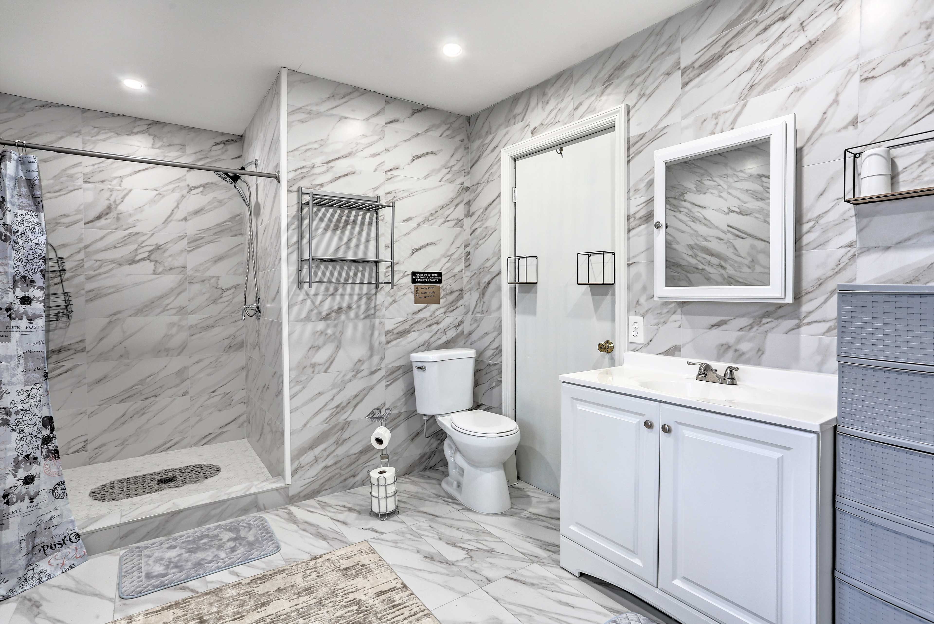 En-Suite Bathroom | Complimentary Toiletries