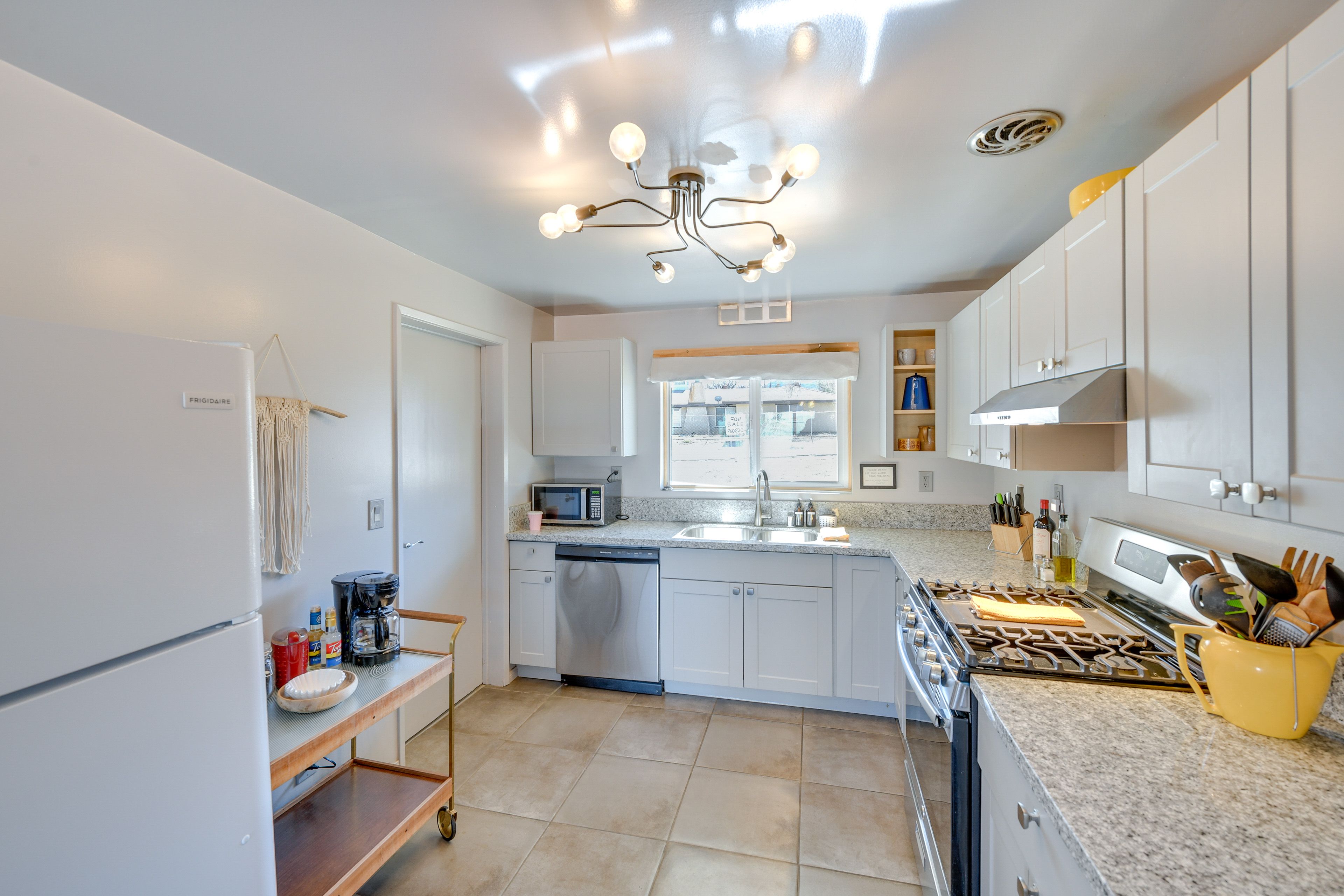 Kitchen | Dishware & Flatware | Coffee Maker | Crockpot