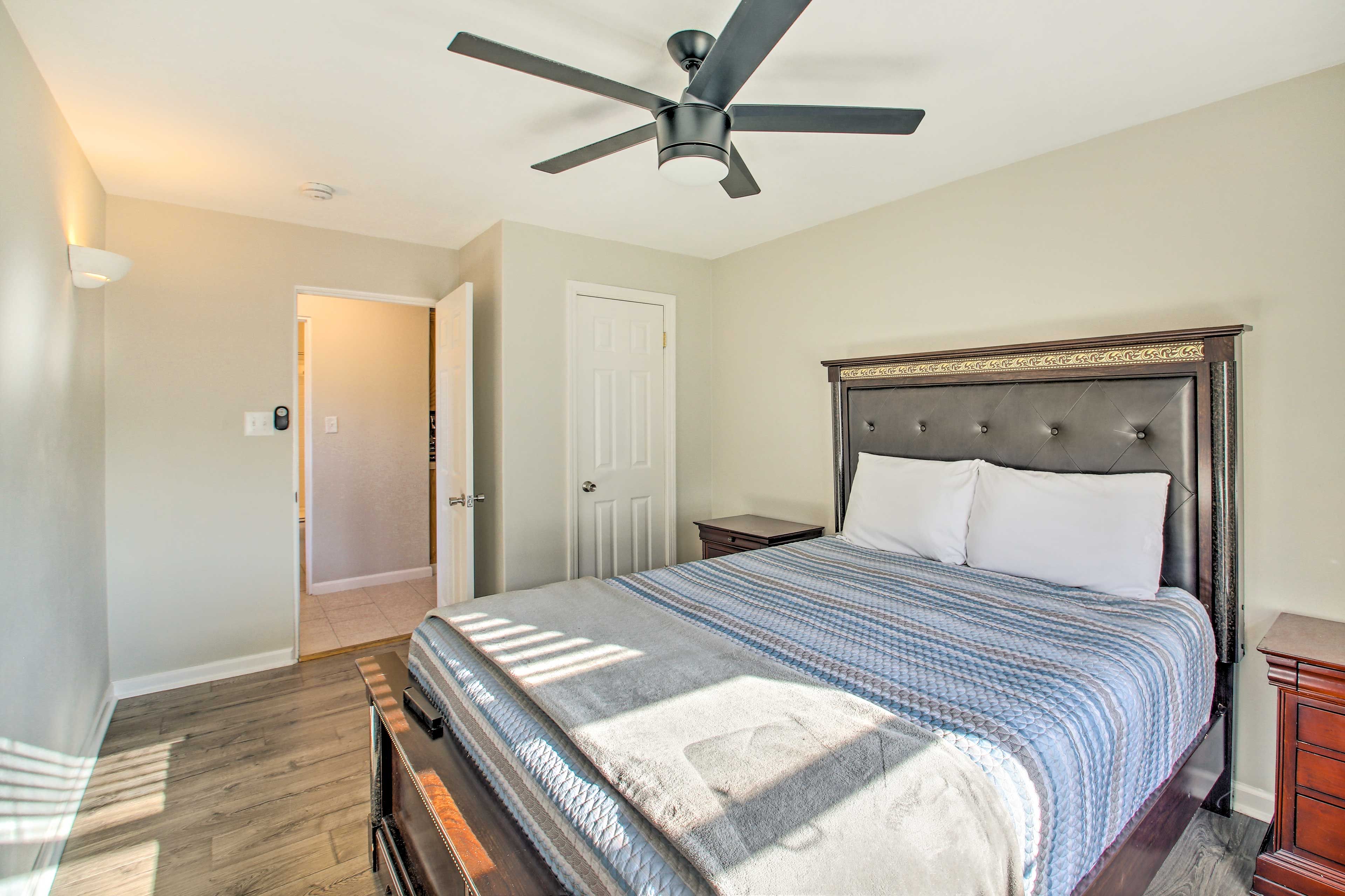 Bedroom 2 | Queen Bed | Main Level