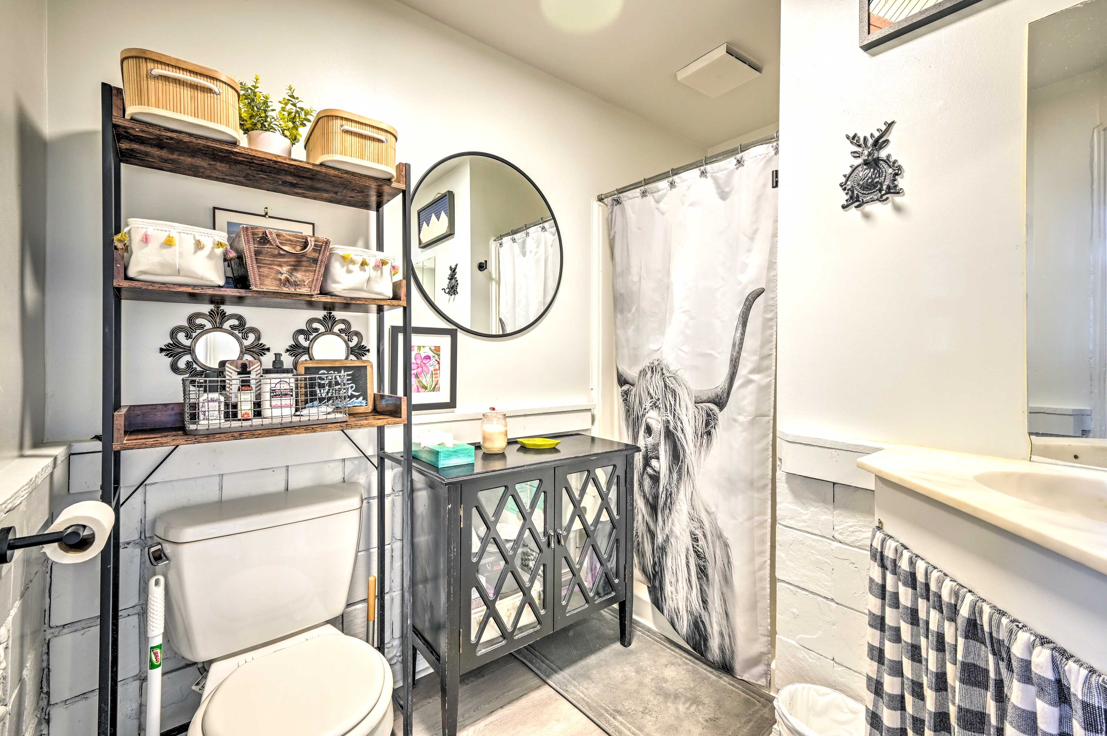 Full Bathroom | Hair Dryer