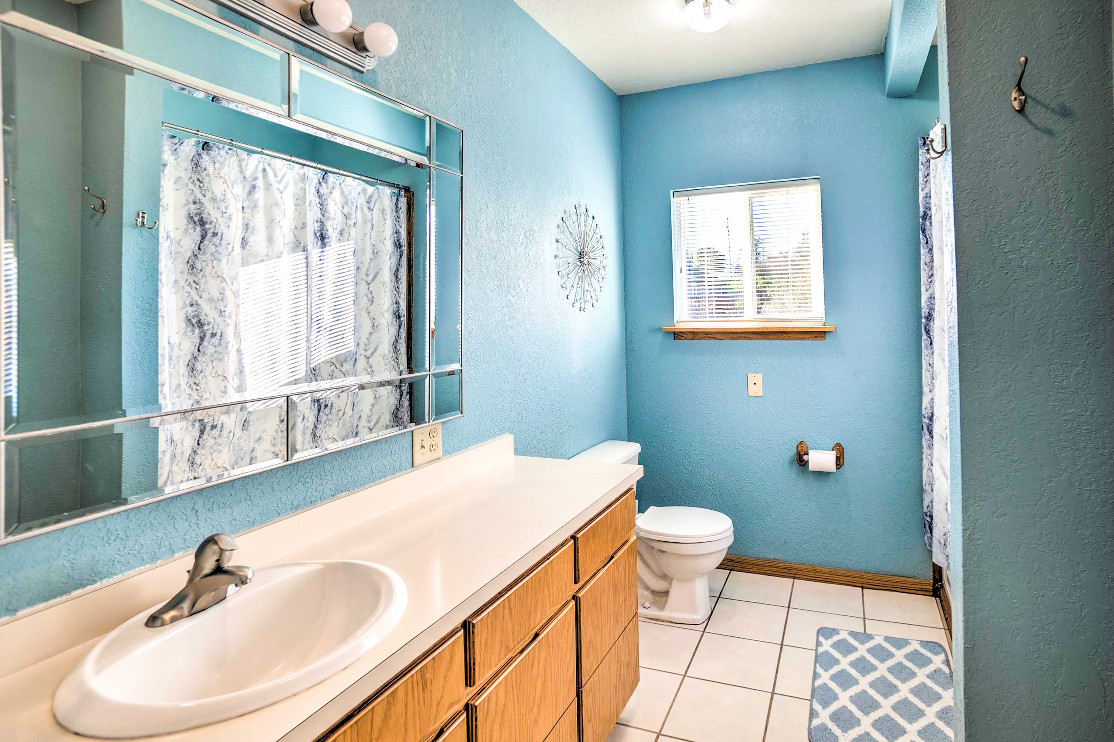 Bathroom | Towels Provided