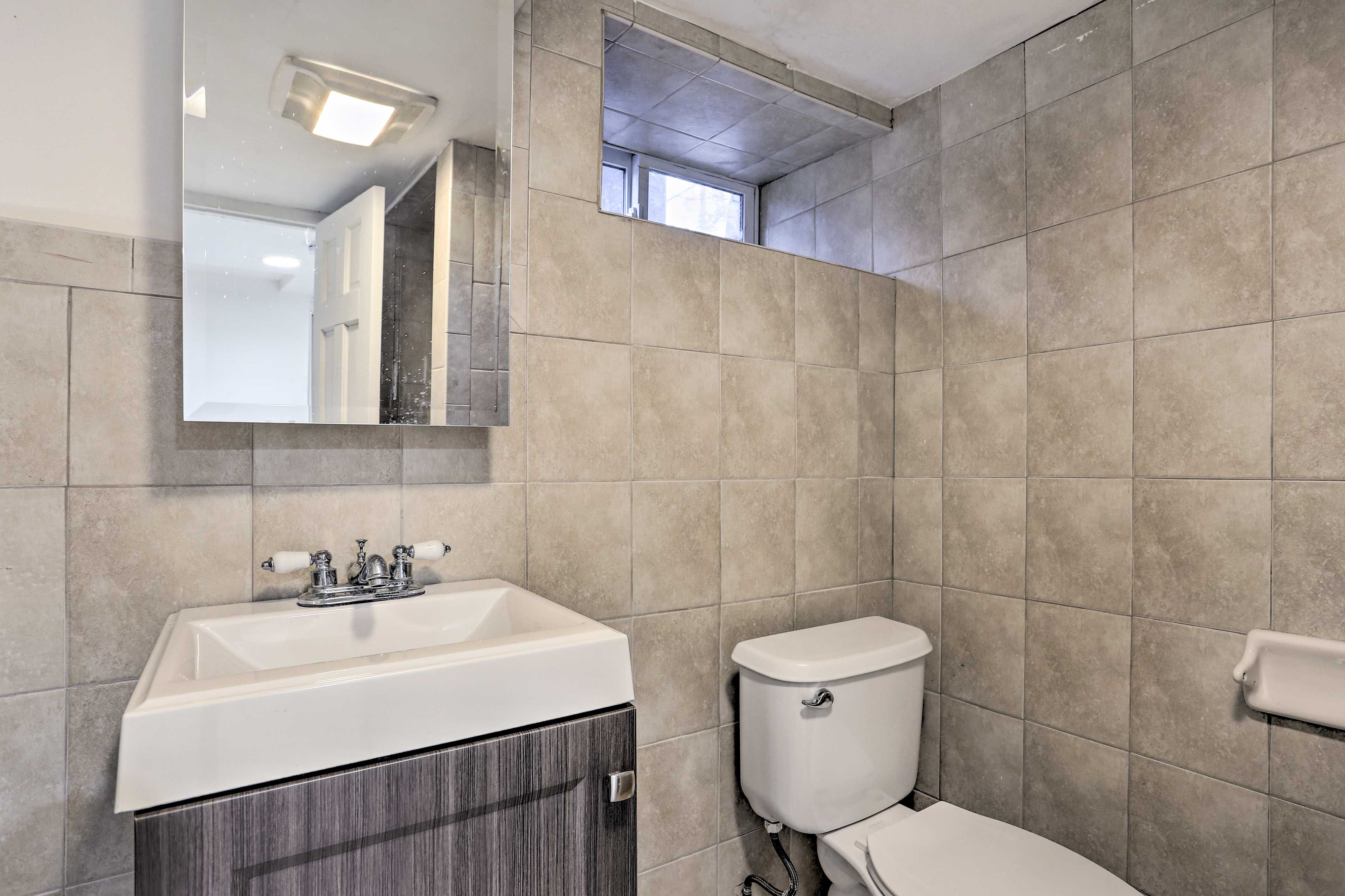 Full Bathroom