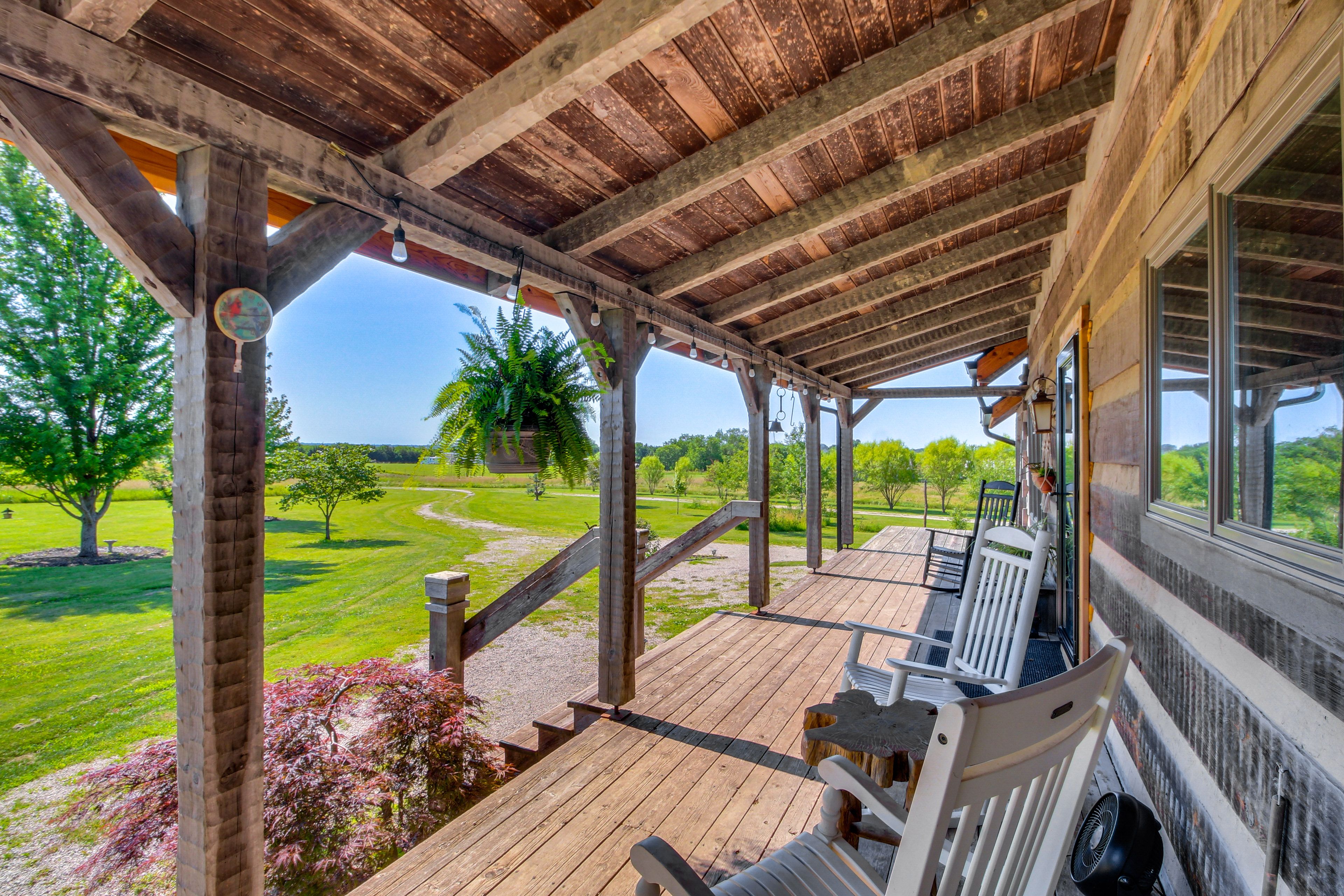 Paola Vacation Rental | Studio | 1BA | 350 Sq Ft | Step-Free Access