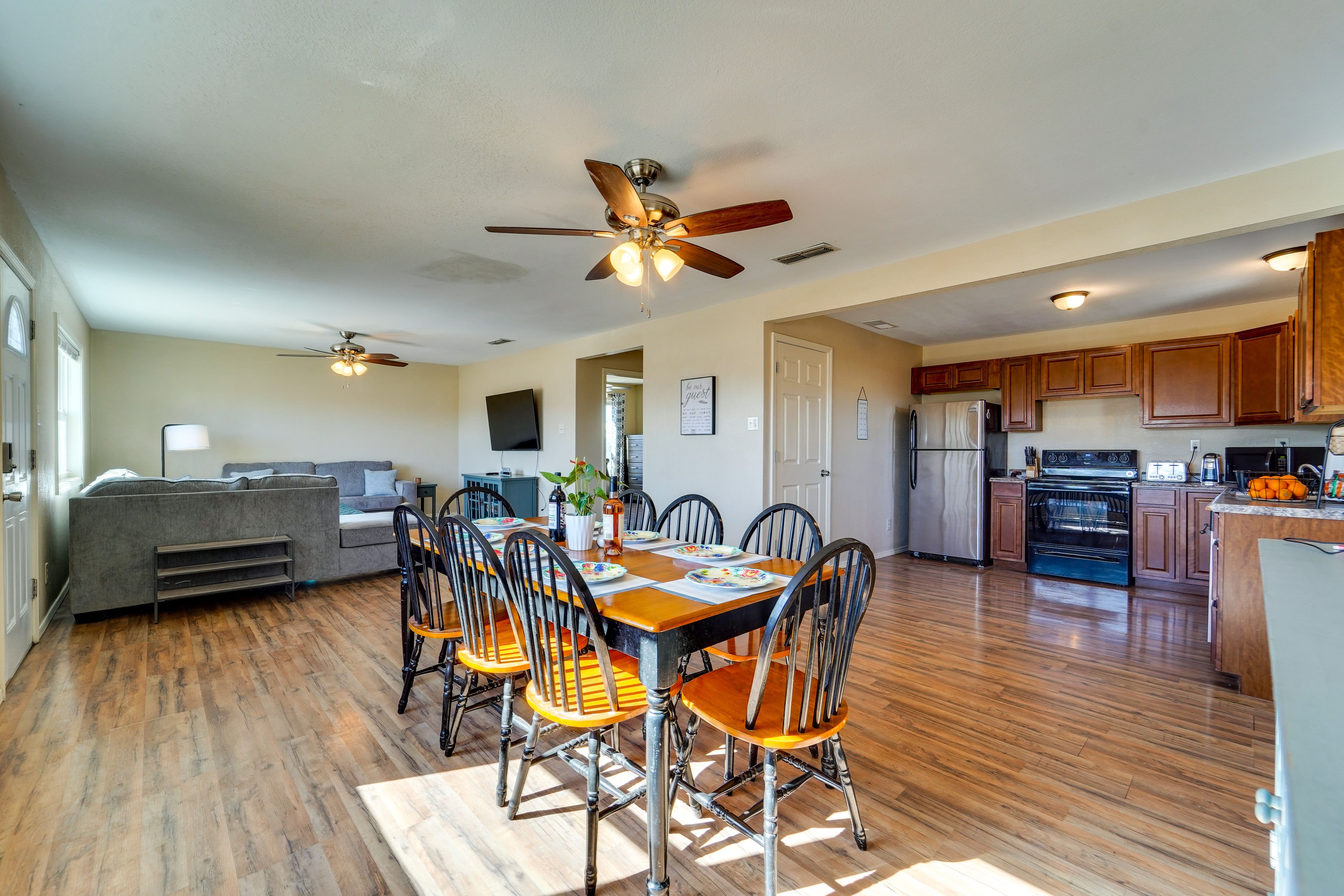 Portales Vacation Rental | 3BR | 2BA | 1,344 Sq Ft | 2 Steps Required to Access