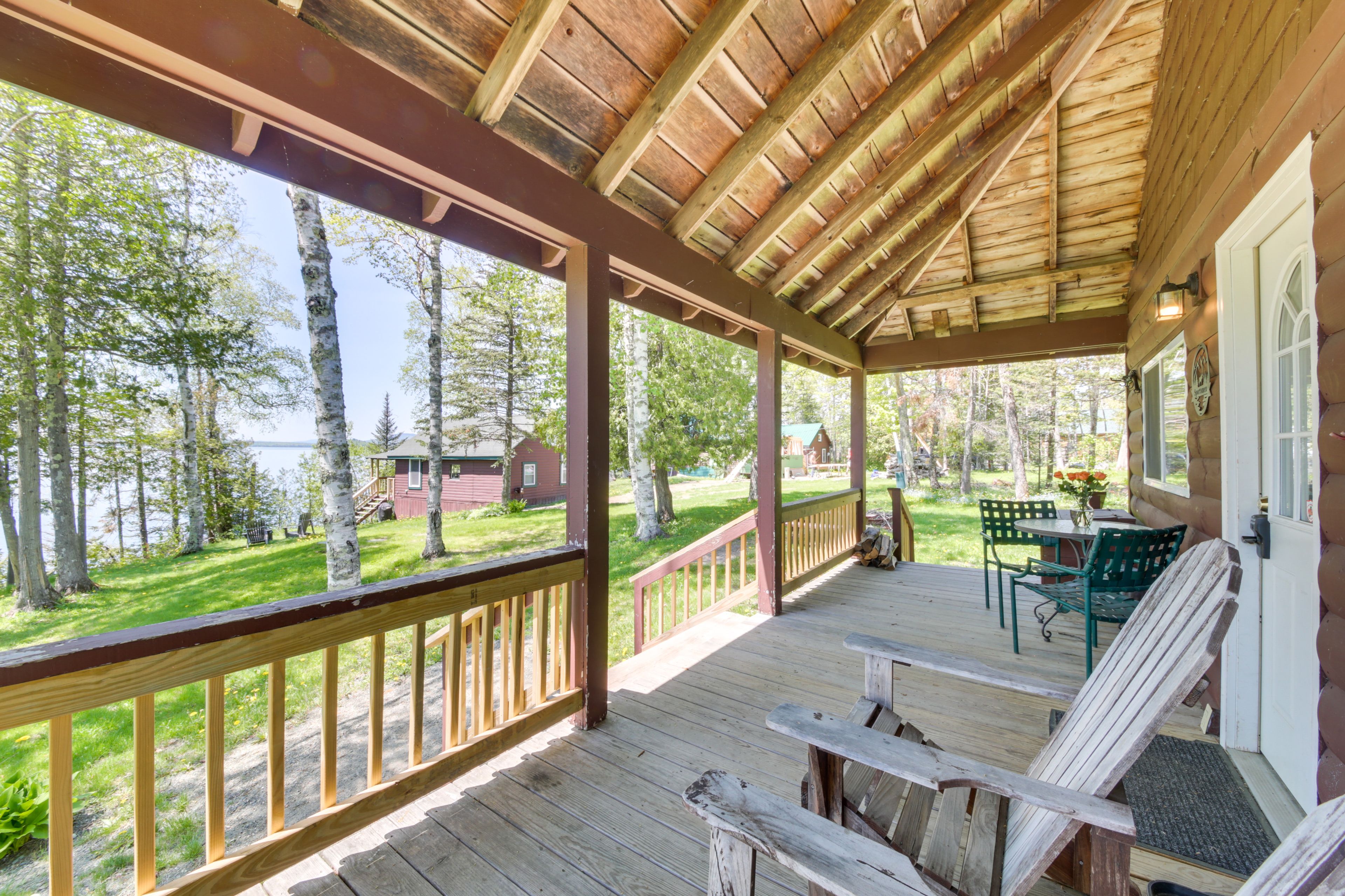 Covered Porch | Seating & Dining