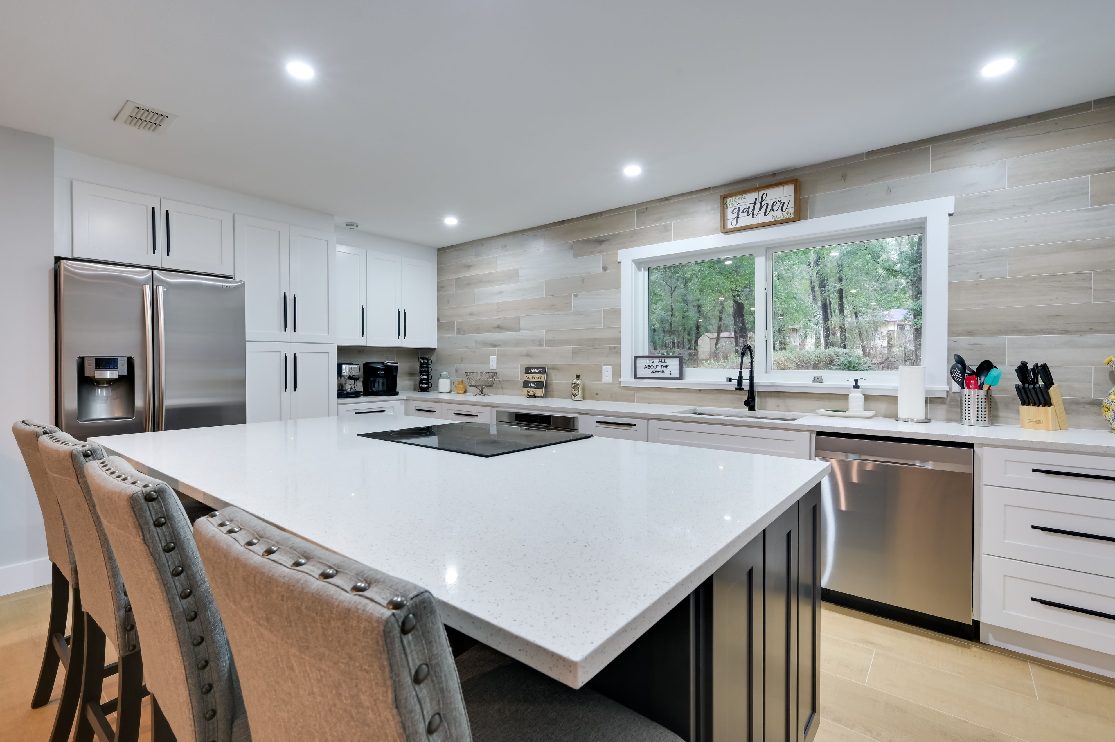 Inverness Vacation Rental | 3BR | 3BA | 2,100 Sq Ft | Step-Free Access