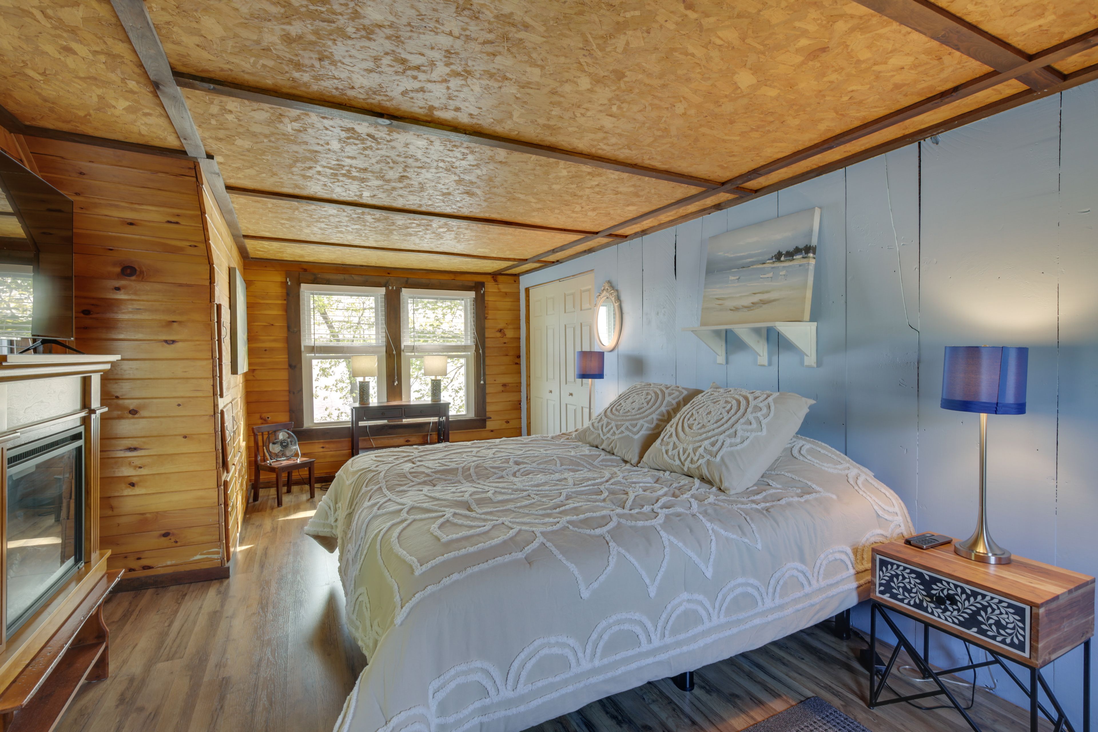 Bedroom 2 | King Bed | Electric Fireplace | 2nd Floor