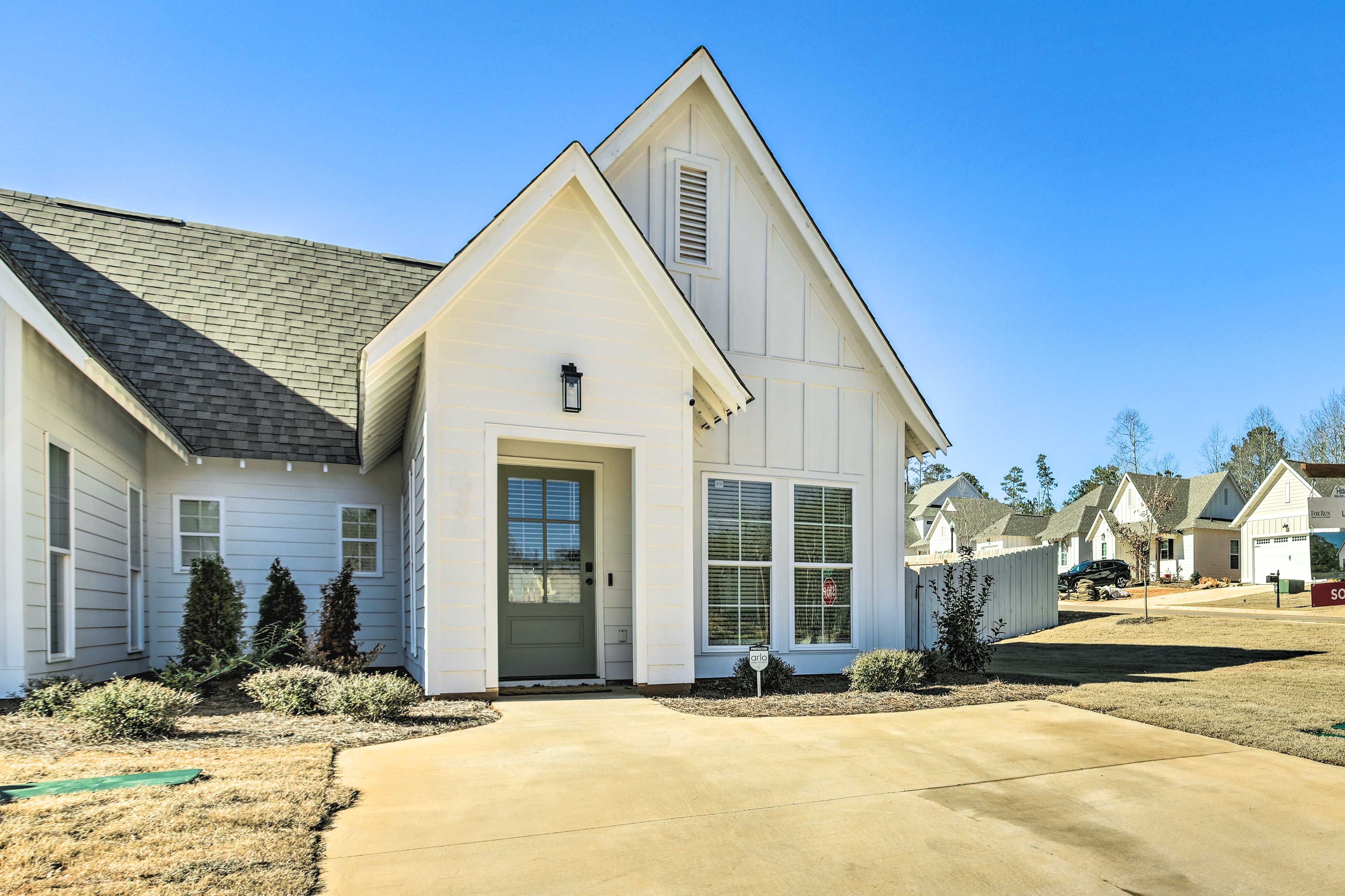 Opelika Vacation Rental | 2BR | 2BA | 1 Step Required for Access | 1,400 Sq Ft