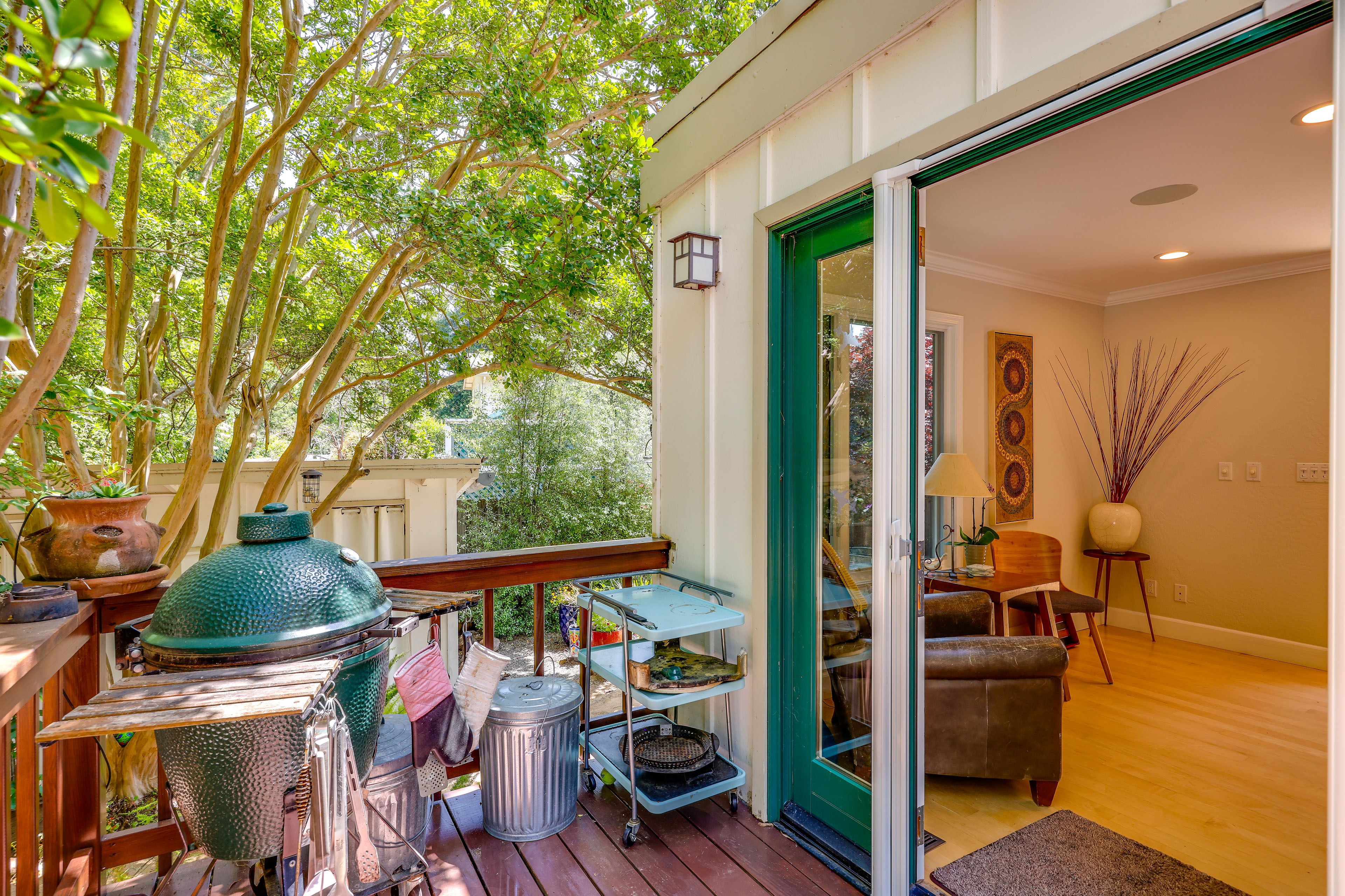 Private Deck | Charcoal Grill