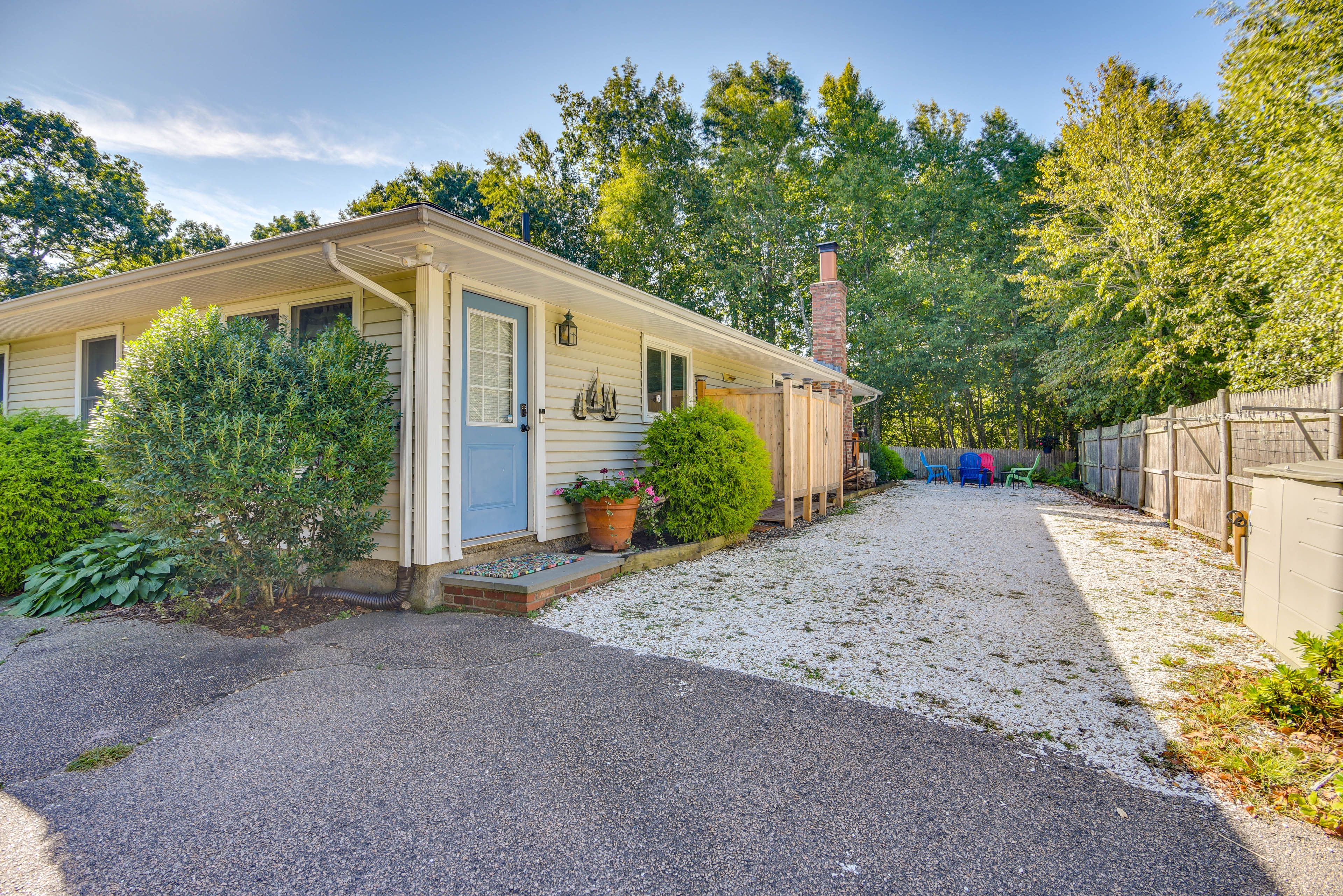House Exterior | Driveway Parking (3 Vehicles) | Additional Street Parking