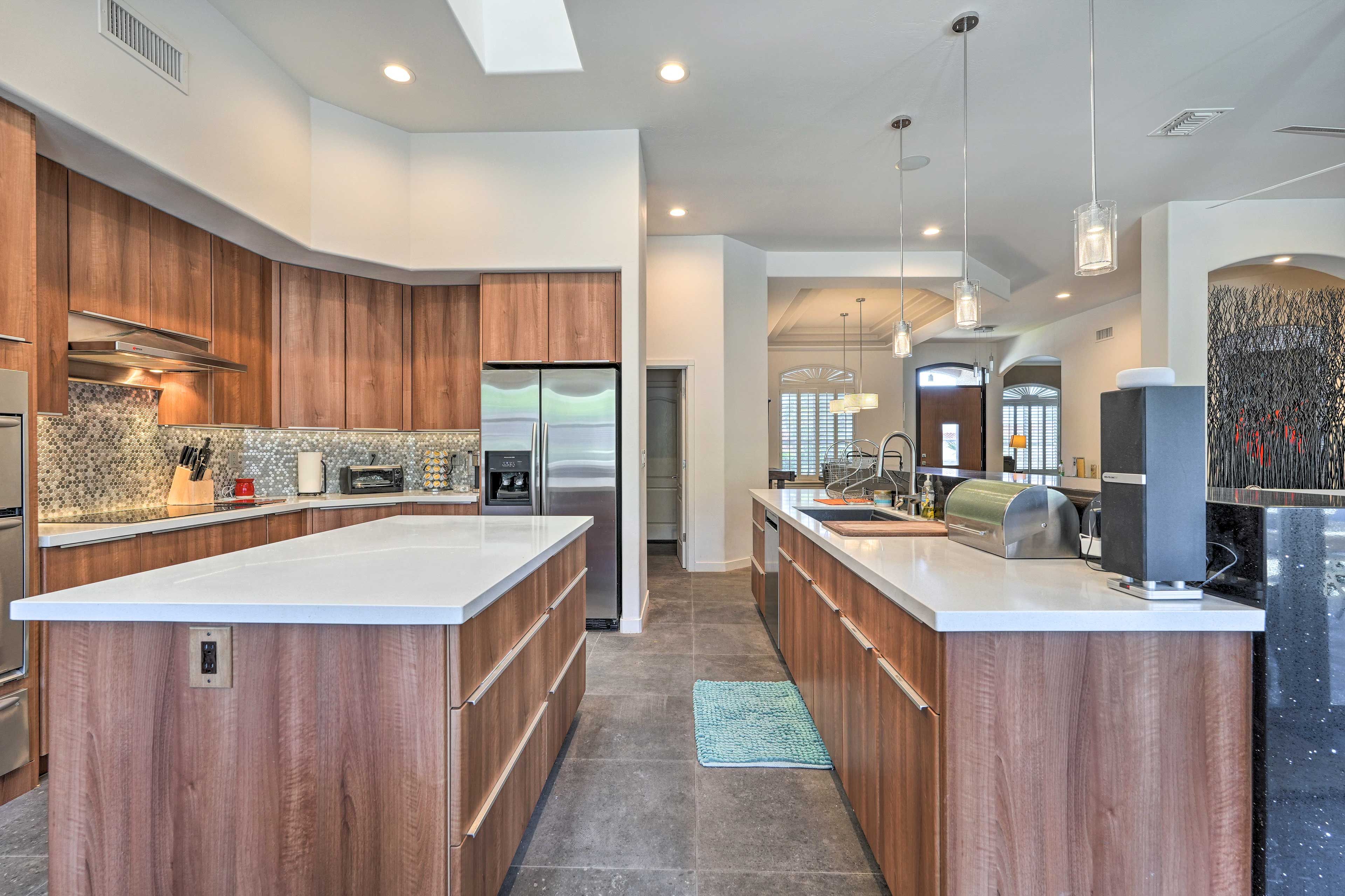 Kitchen | Complimentary Coffee Pods | Toaster | Toaster Oven | Crockpot