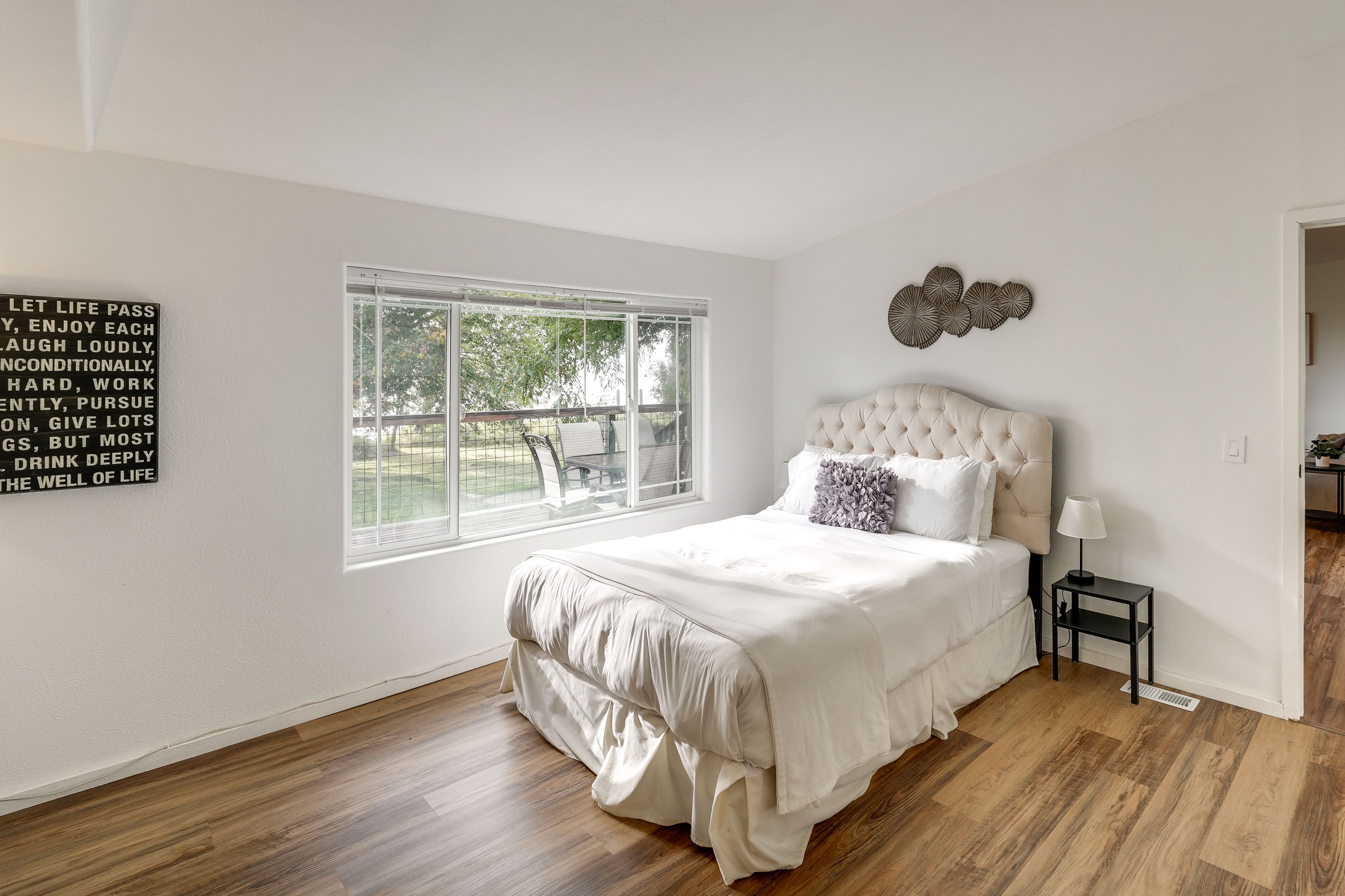 Bedroom 1 | Queen Bed | En-Suite Bathroom