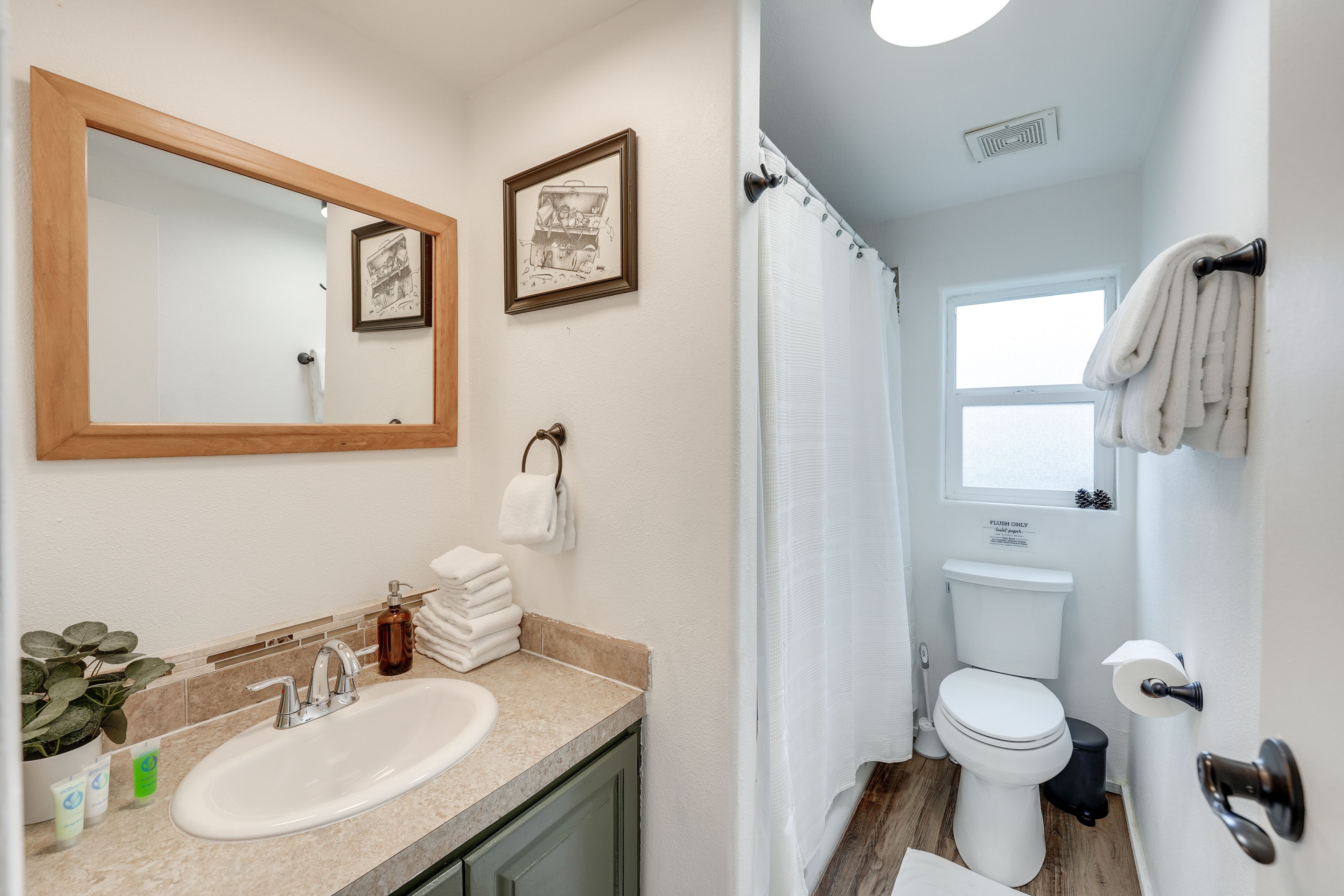 Full Bathroom | Hair Dryers