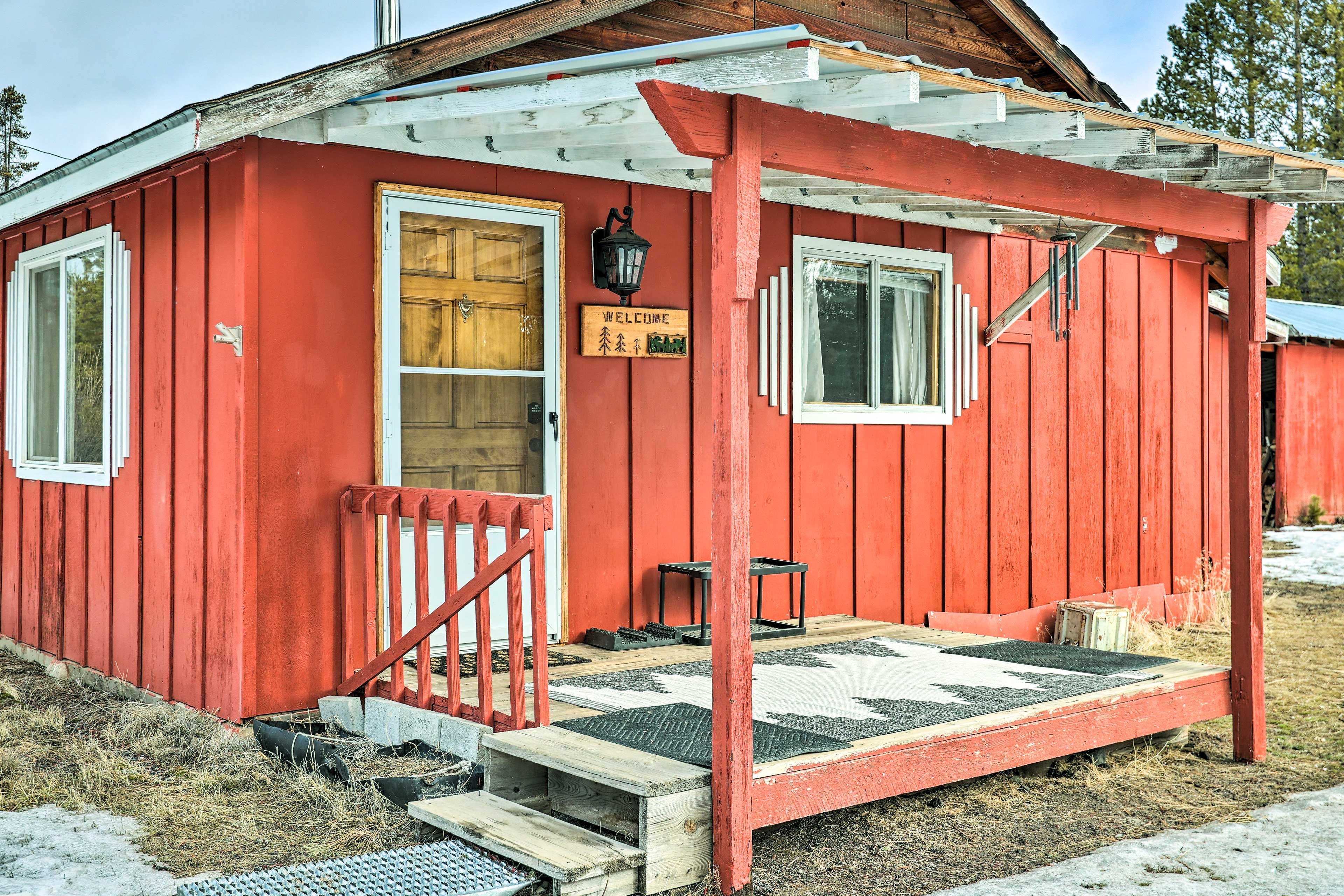 Cabin Exterior | Private Entrance