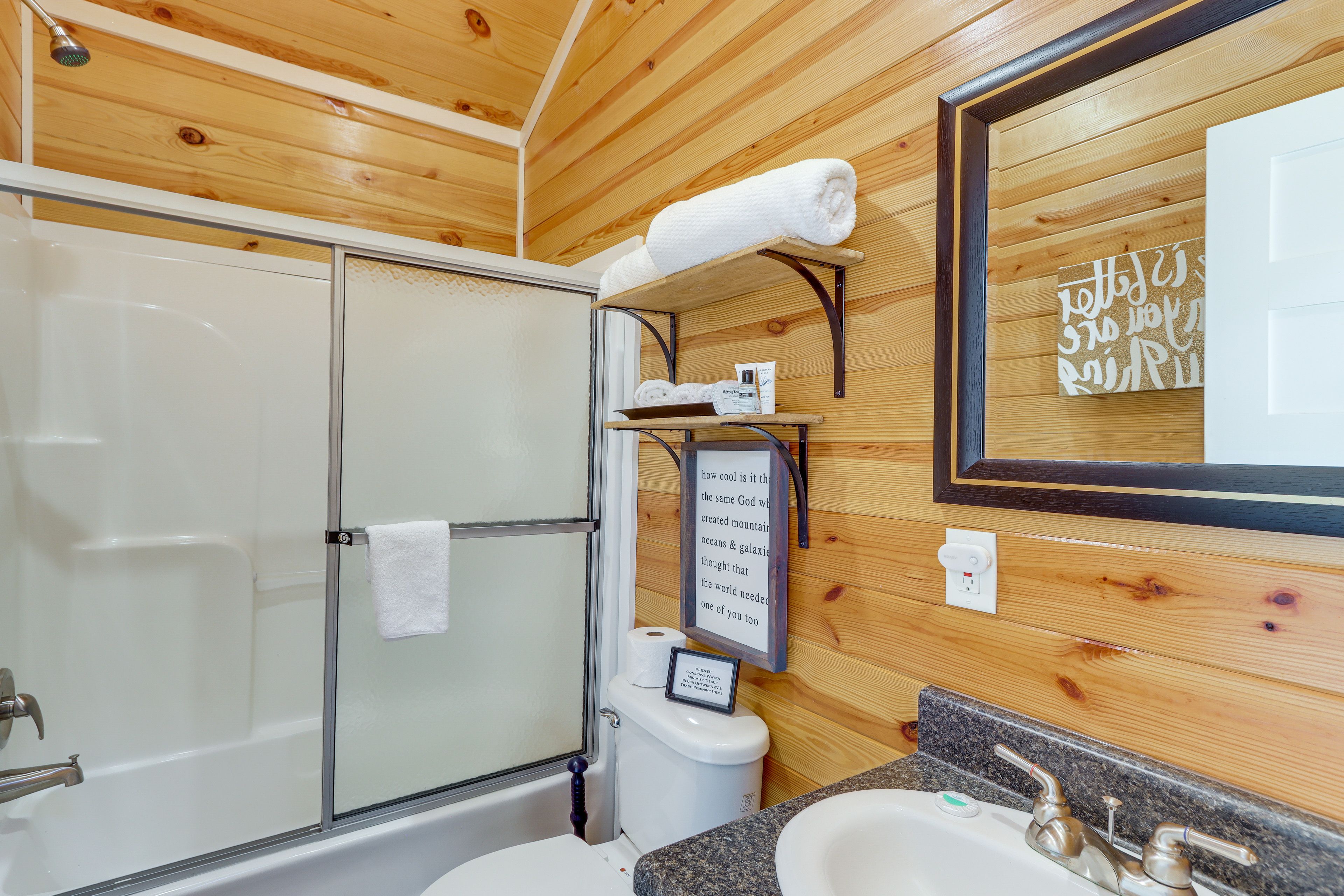Bathroom | Towels Provided