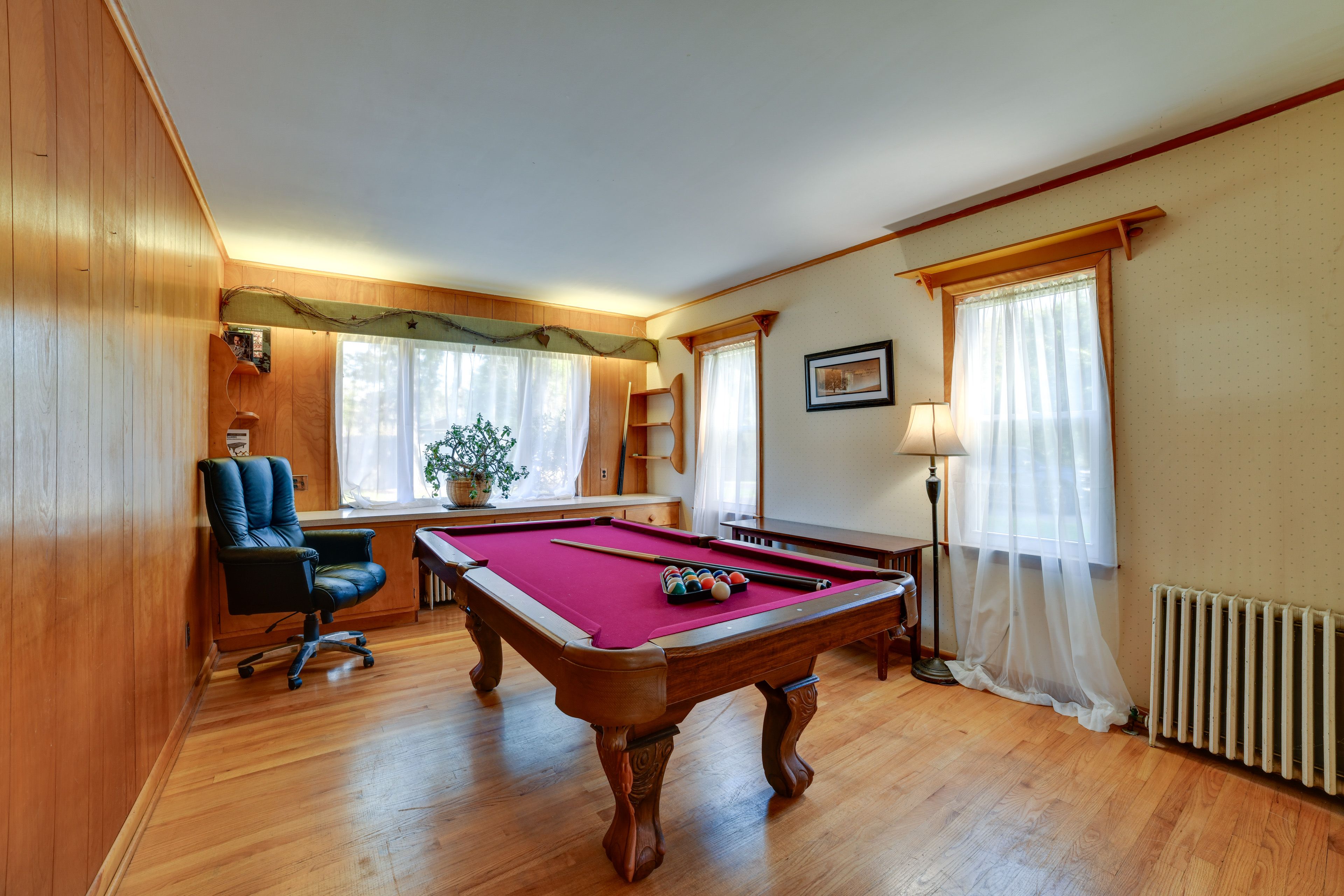 Game Room | Free WiFi | Pet Friendly w/ Fee