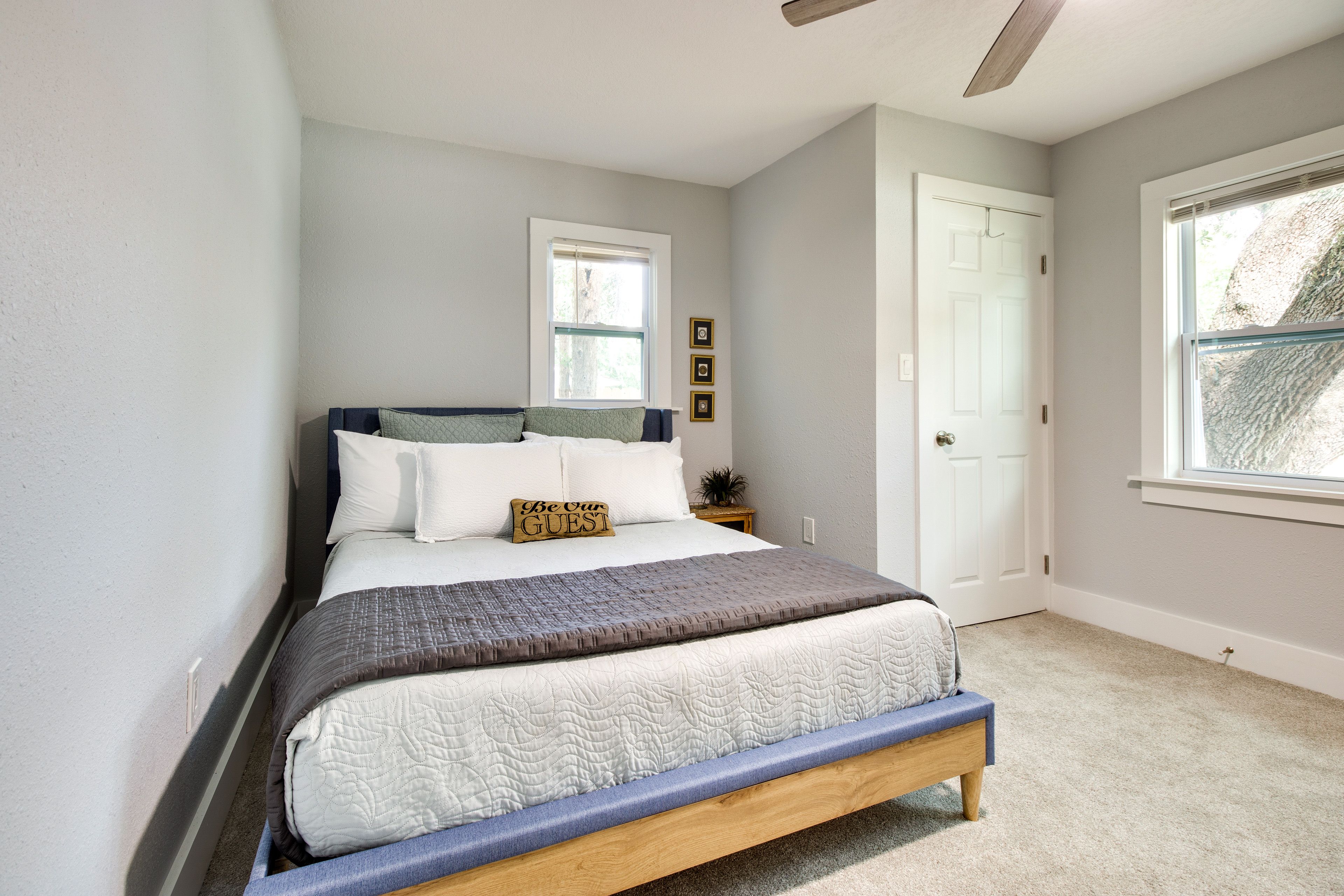 Bedroom 2 | Queen Bed