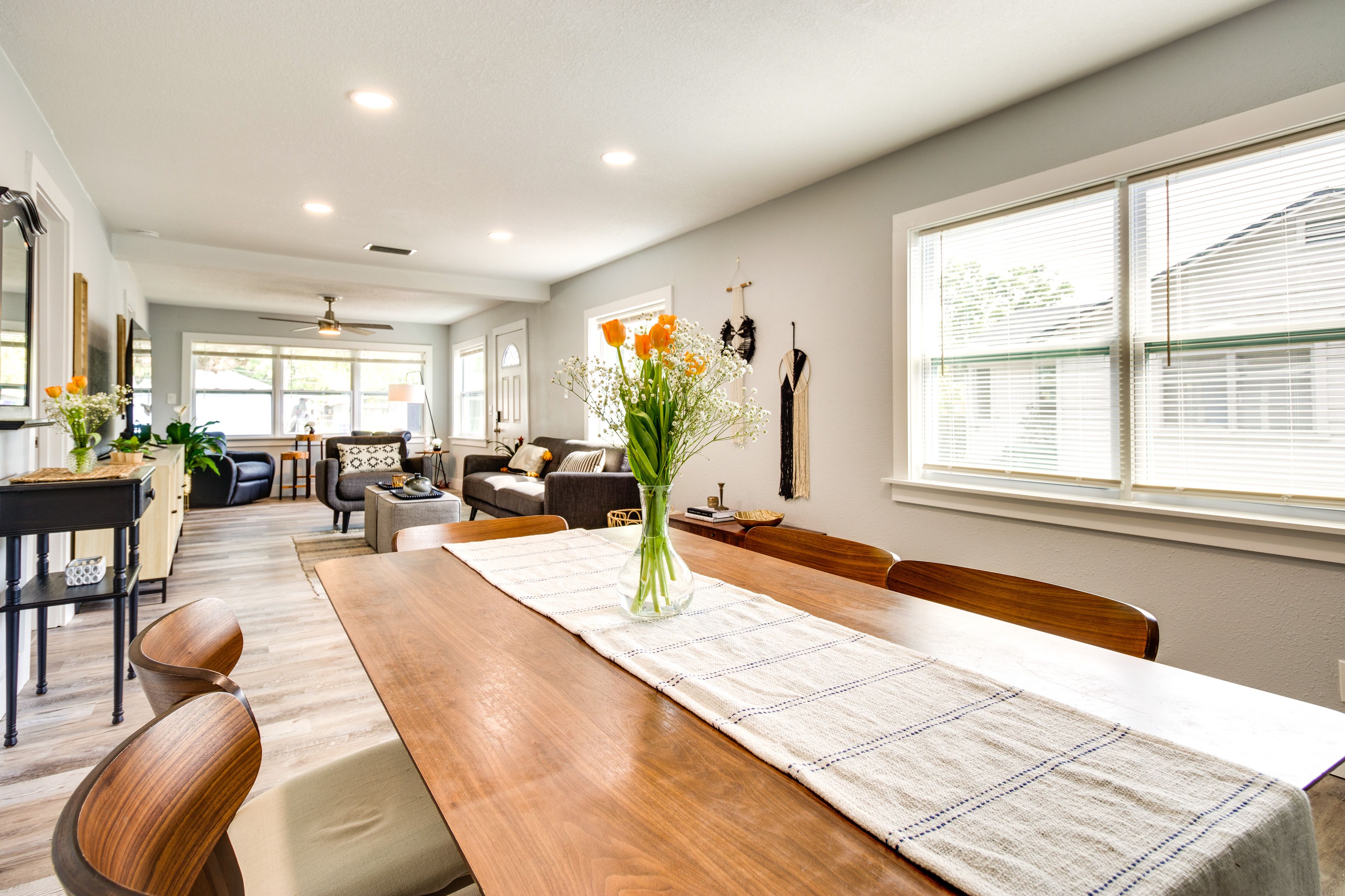 Dining Area | Dishware & Flatware