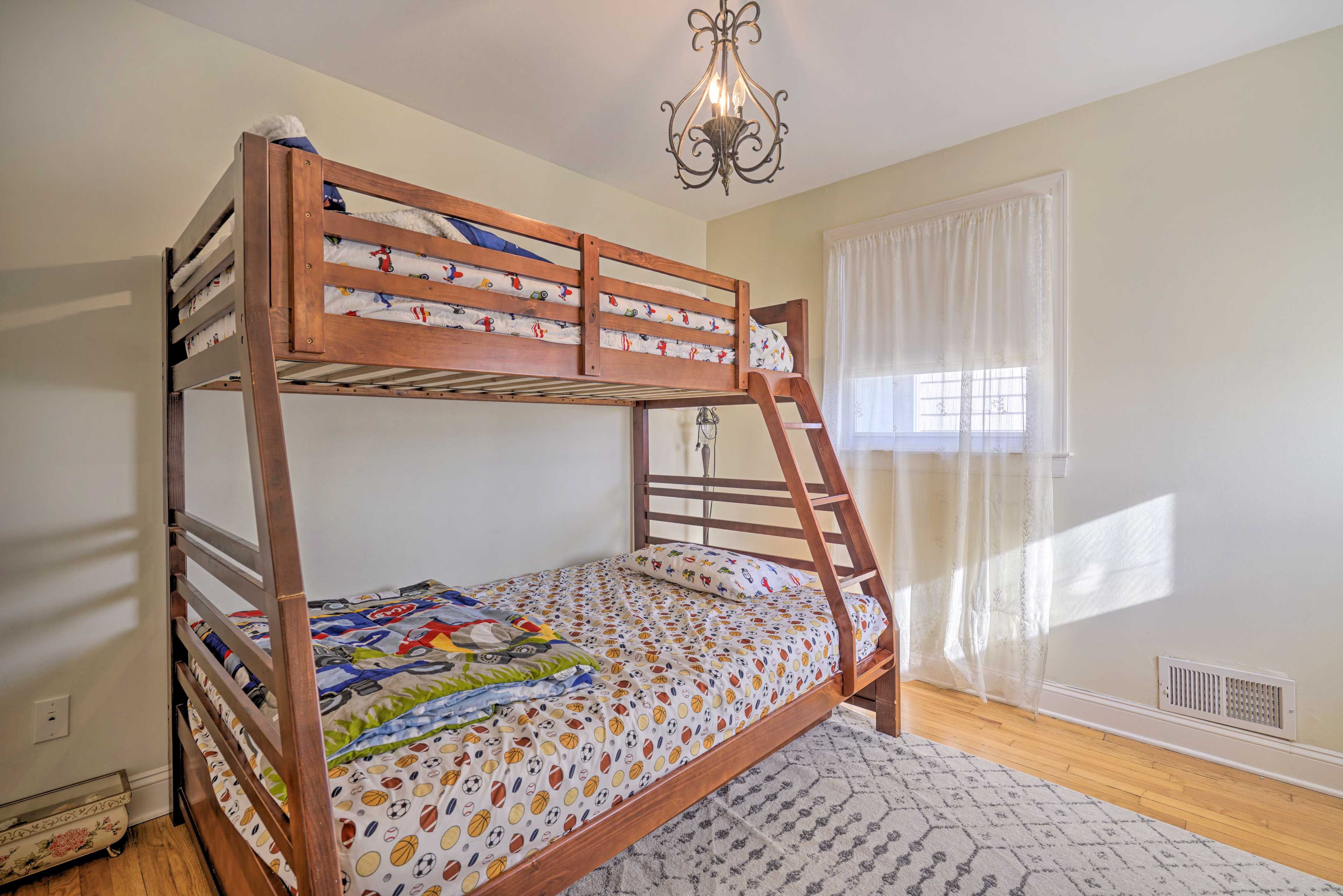 Bedroom 3 | Twin/Full Bunk Bed w/ Twin Trundle | Best Suited for Children
