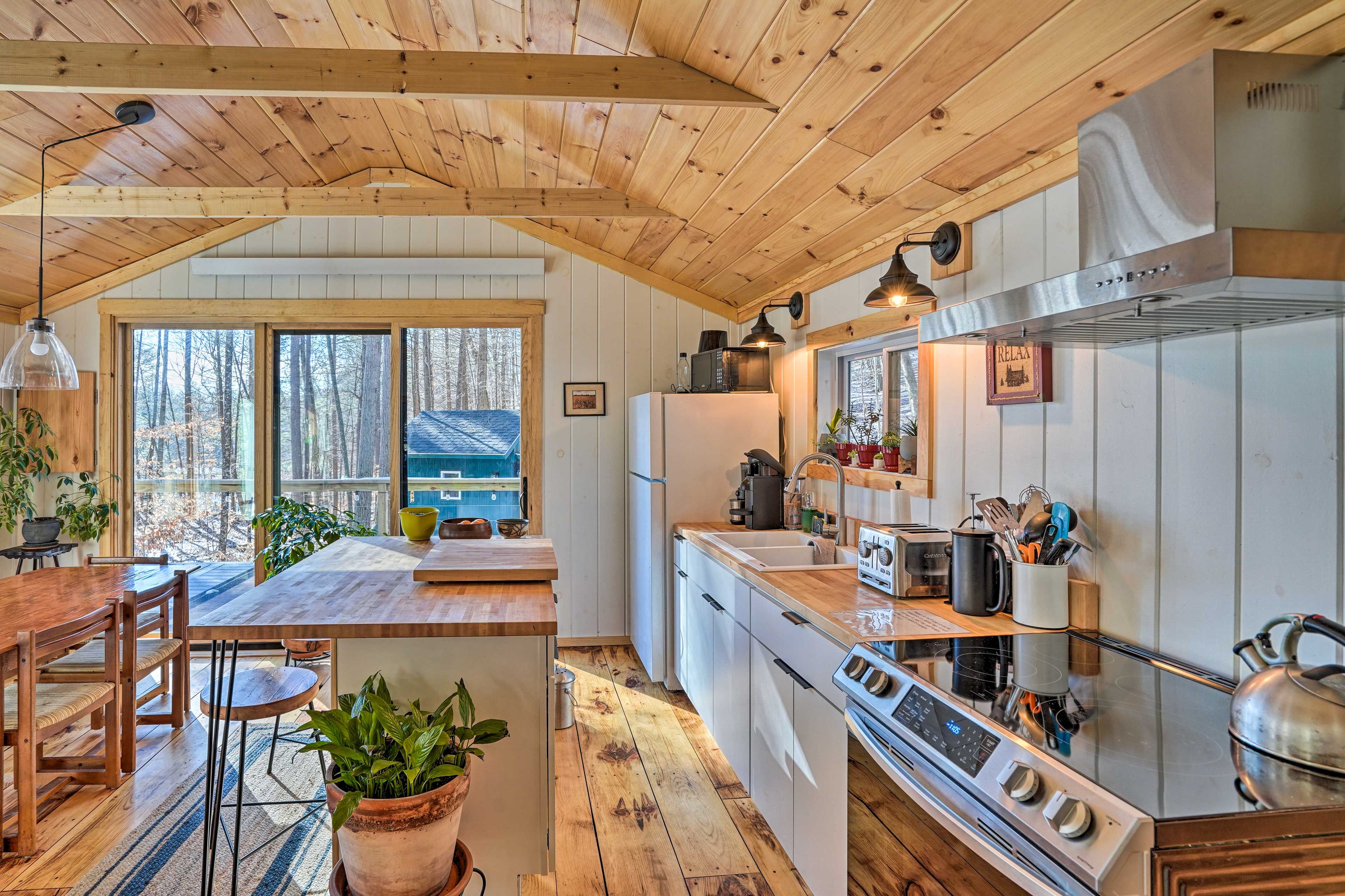 Kitchen | Cooking Basics Supplied