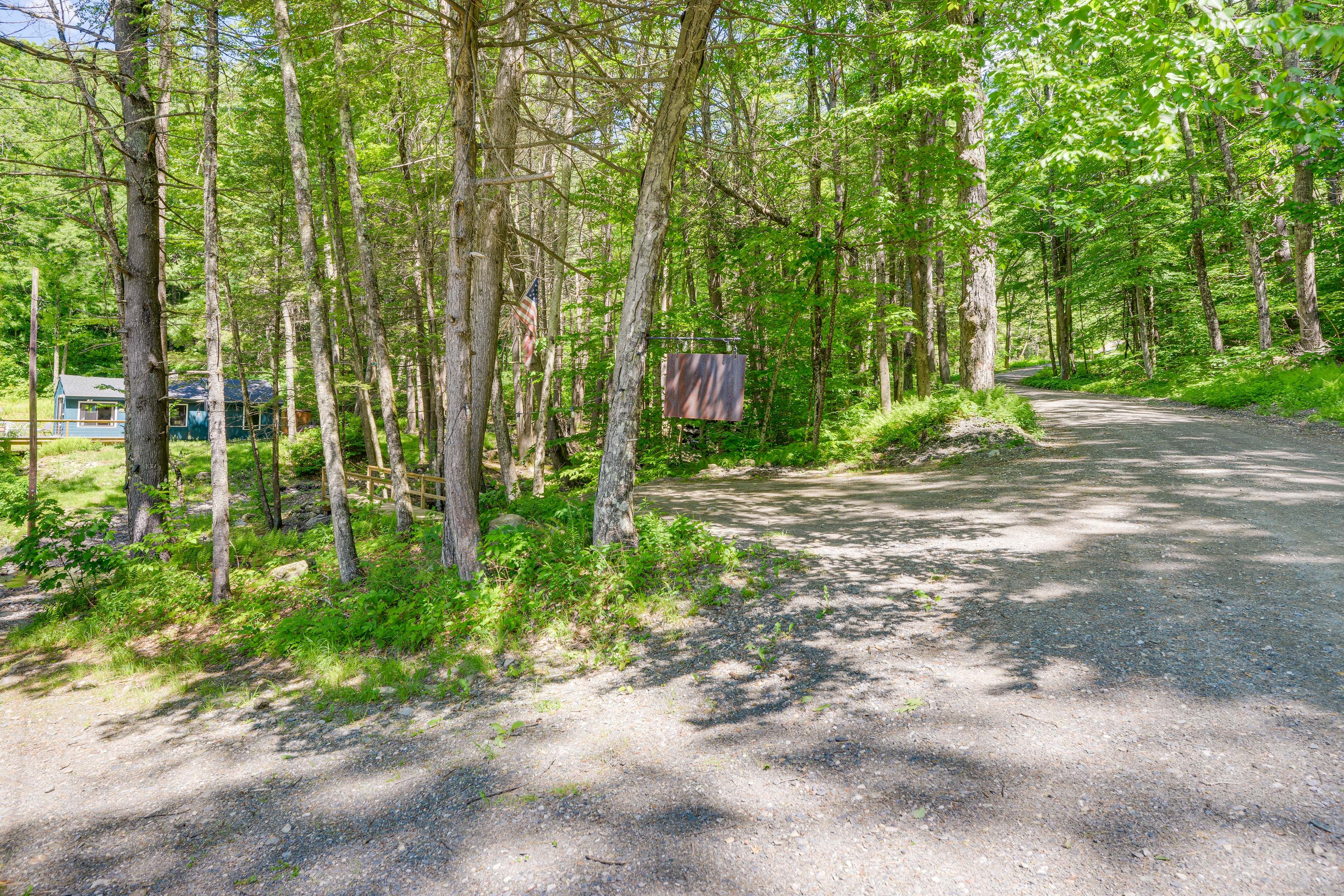 Driveway Parking (4 Vehicles in Summer, 2 Vehicles in Winter)