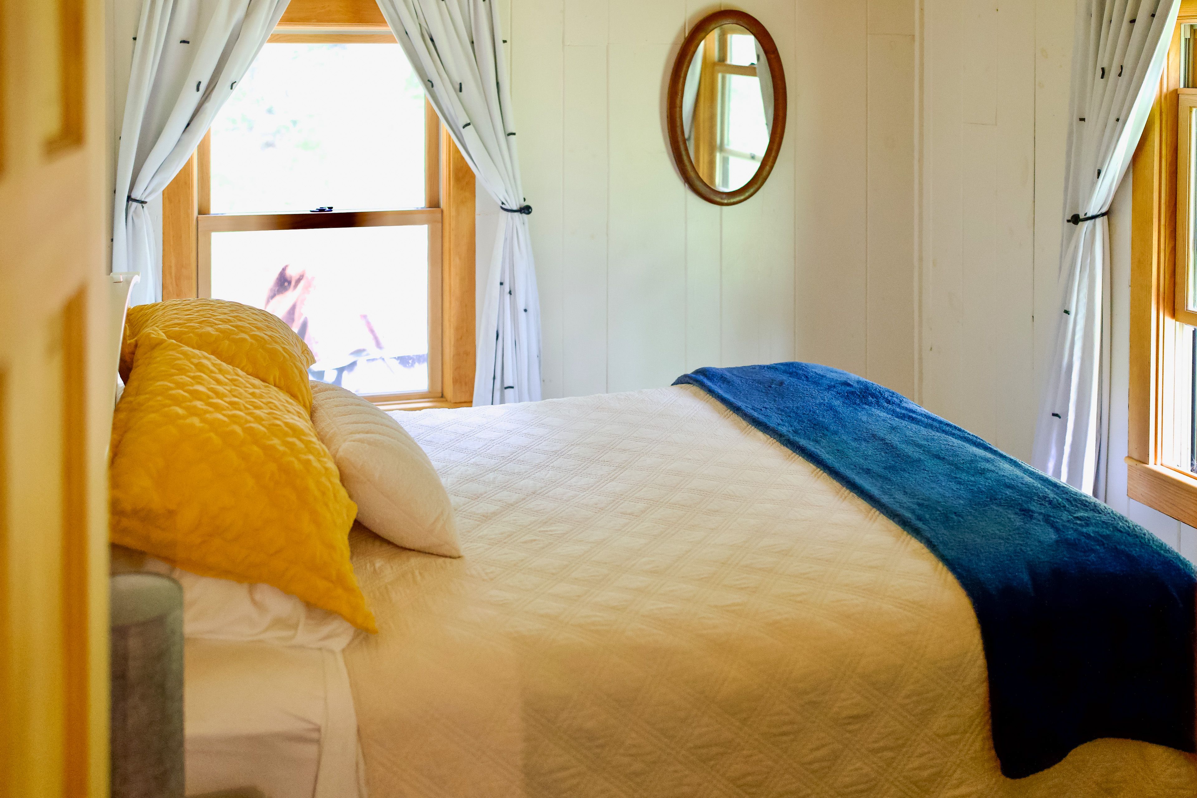 Bedroom 2 | Queen Bed