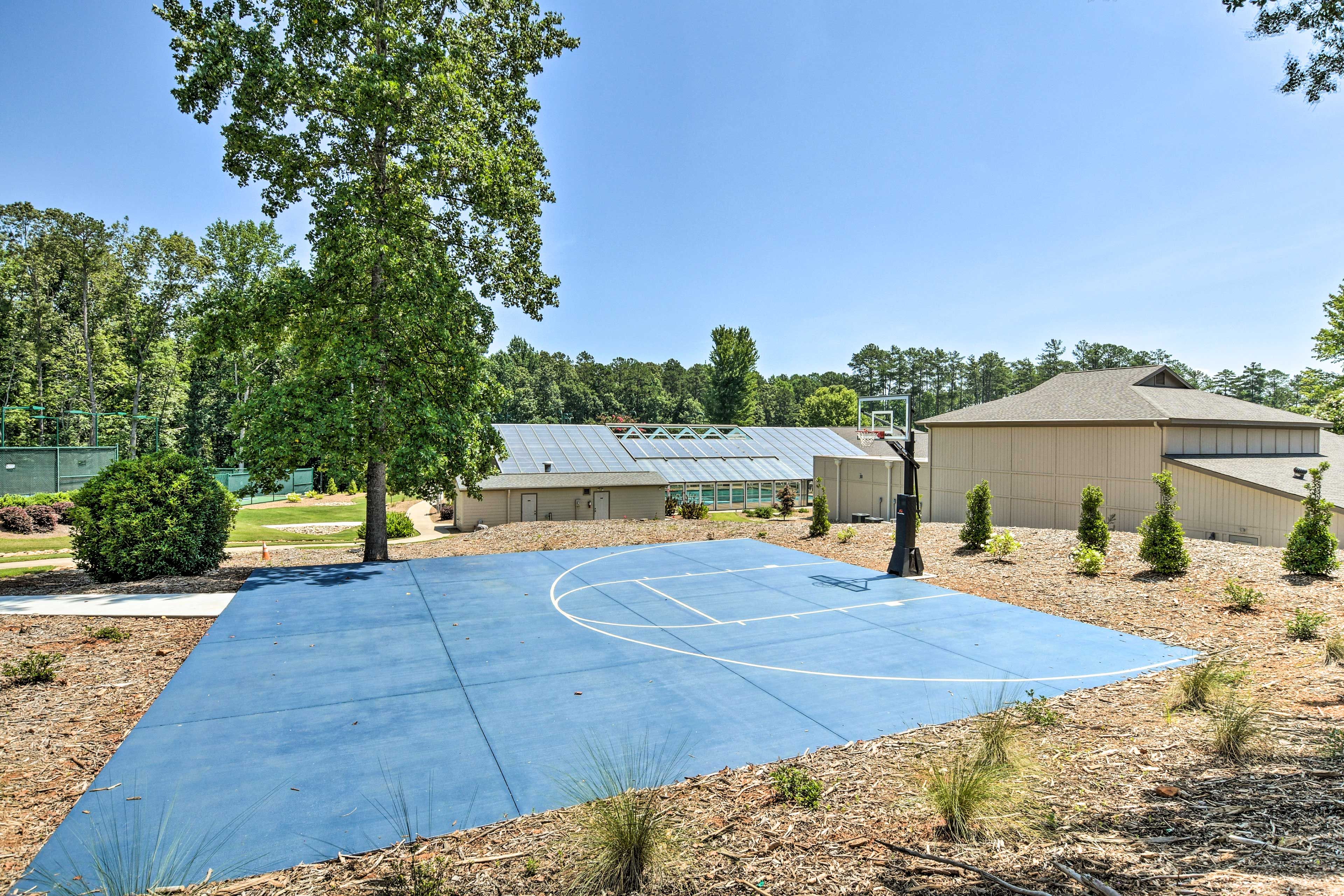 Keowee Key | Basketball Court