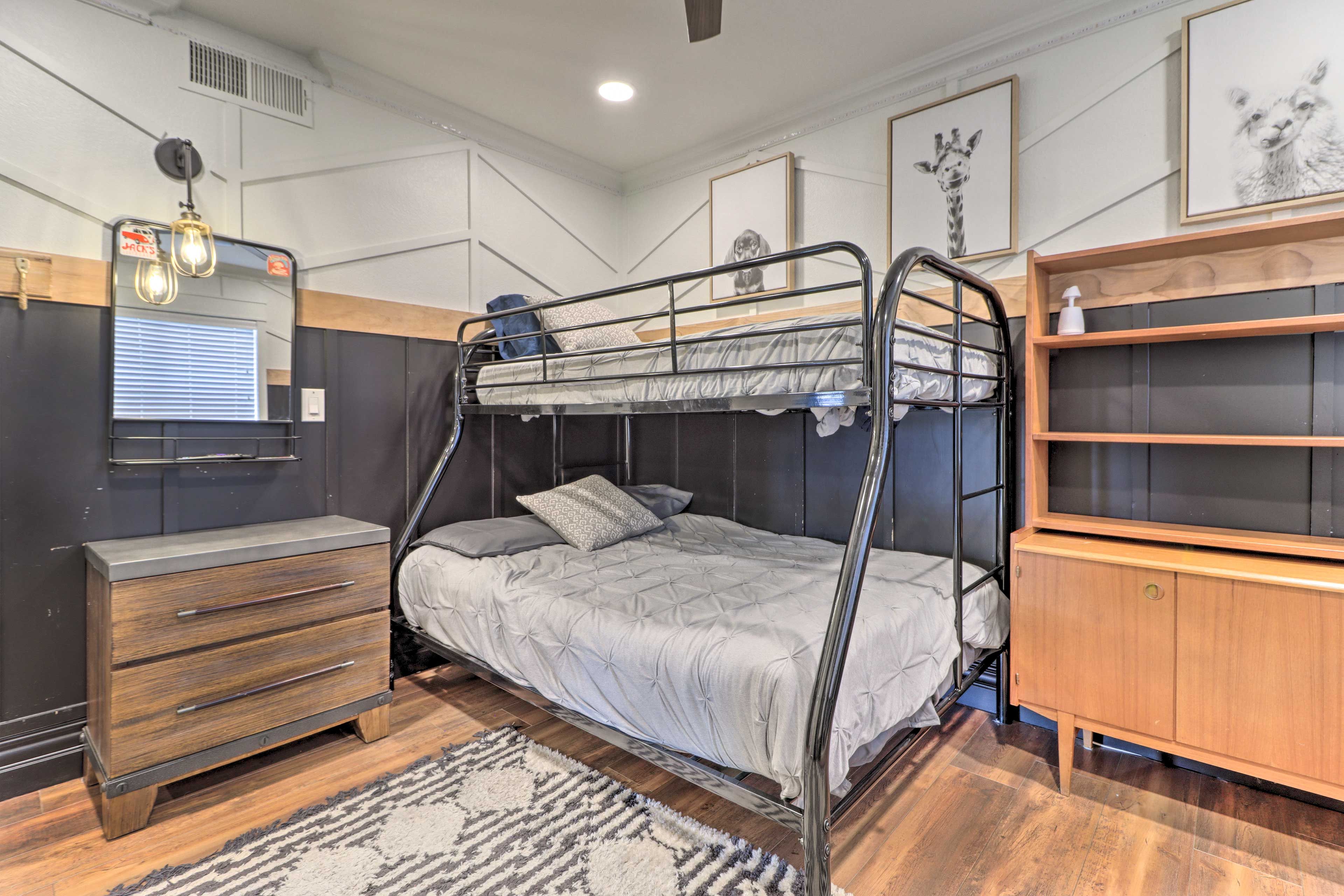 Bedroom 3 | Twin/Full Bunk Bed | 1st Floor | Smart TV