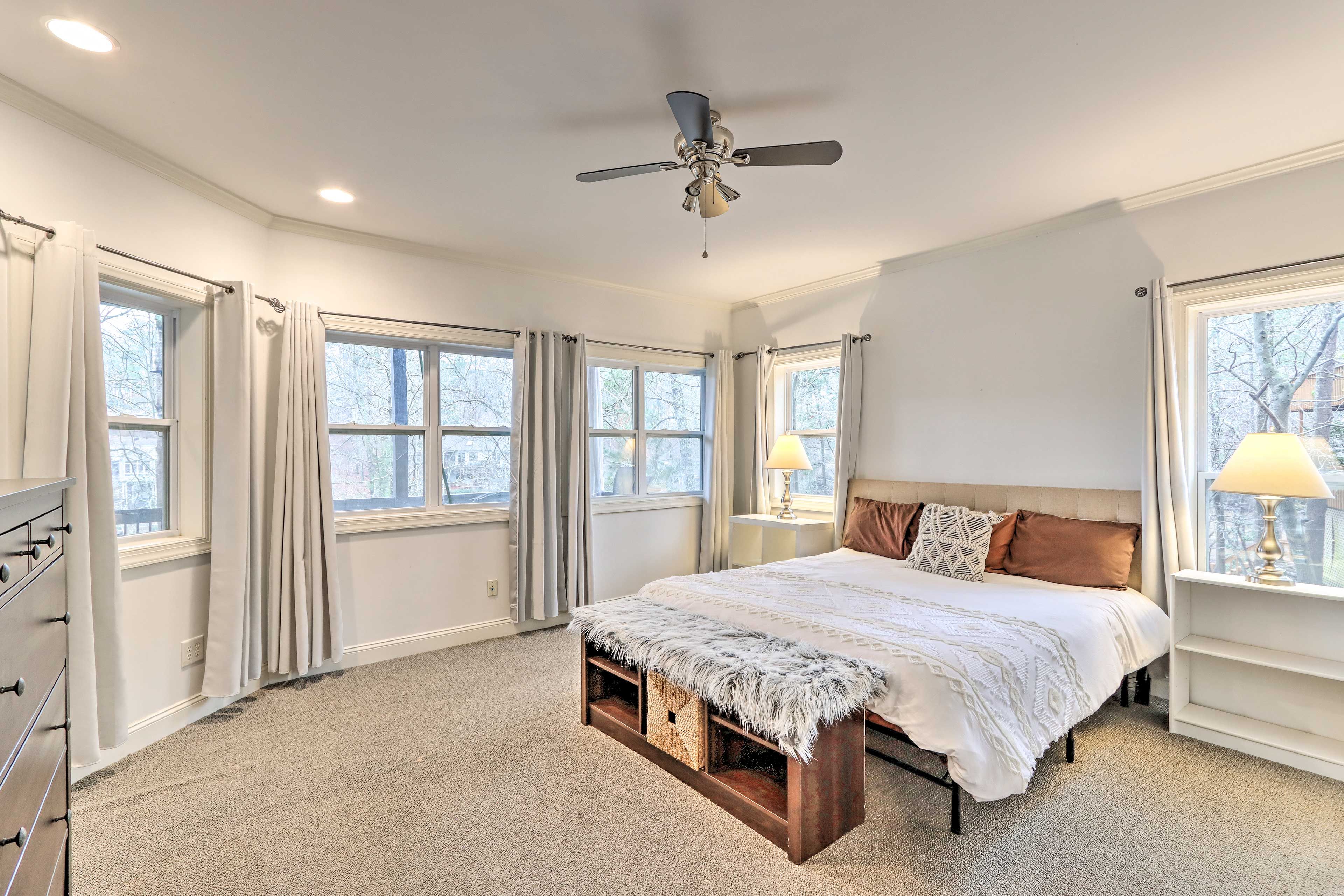 Bedroom 4 | King Bed | Basement