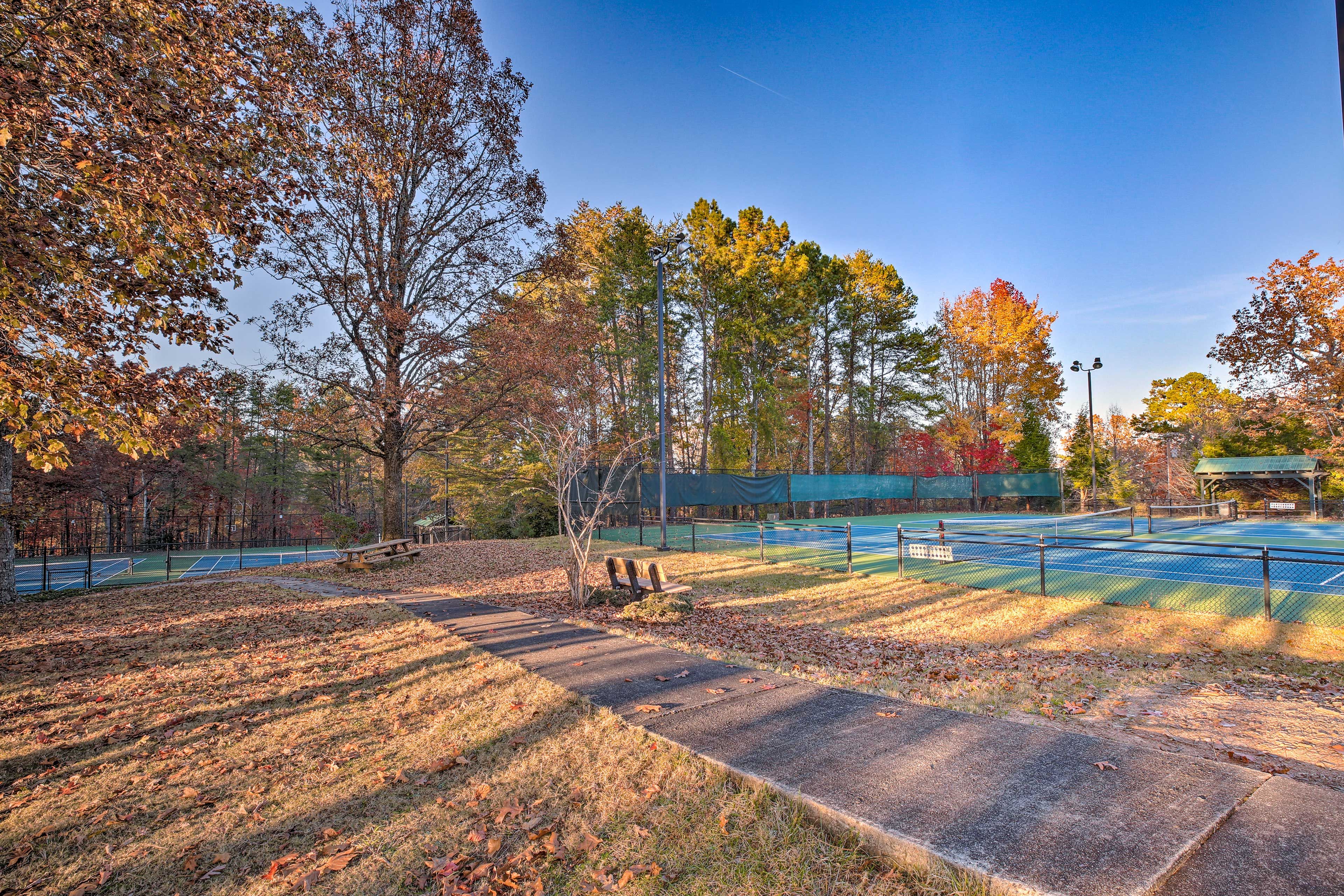 Community Amenities | Tennis Court