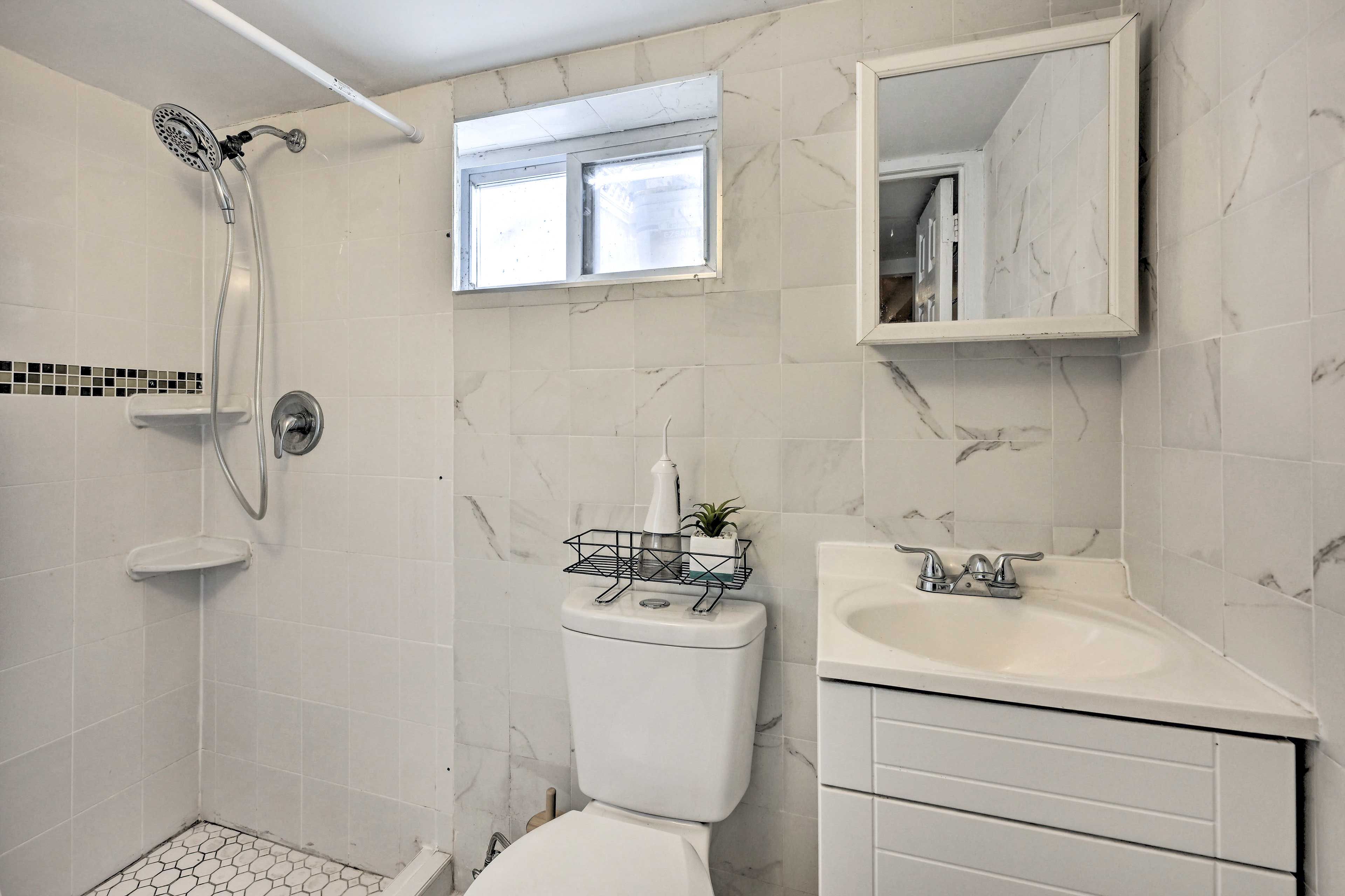 Full Bathroom | Basement | Walk-In Shower | Towels Provided | Hair Dryer