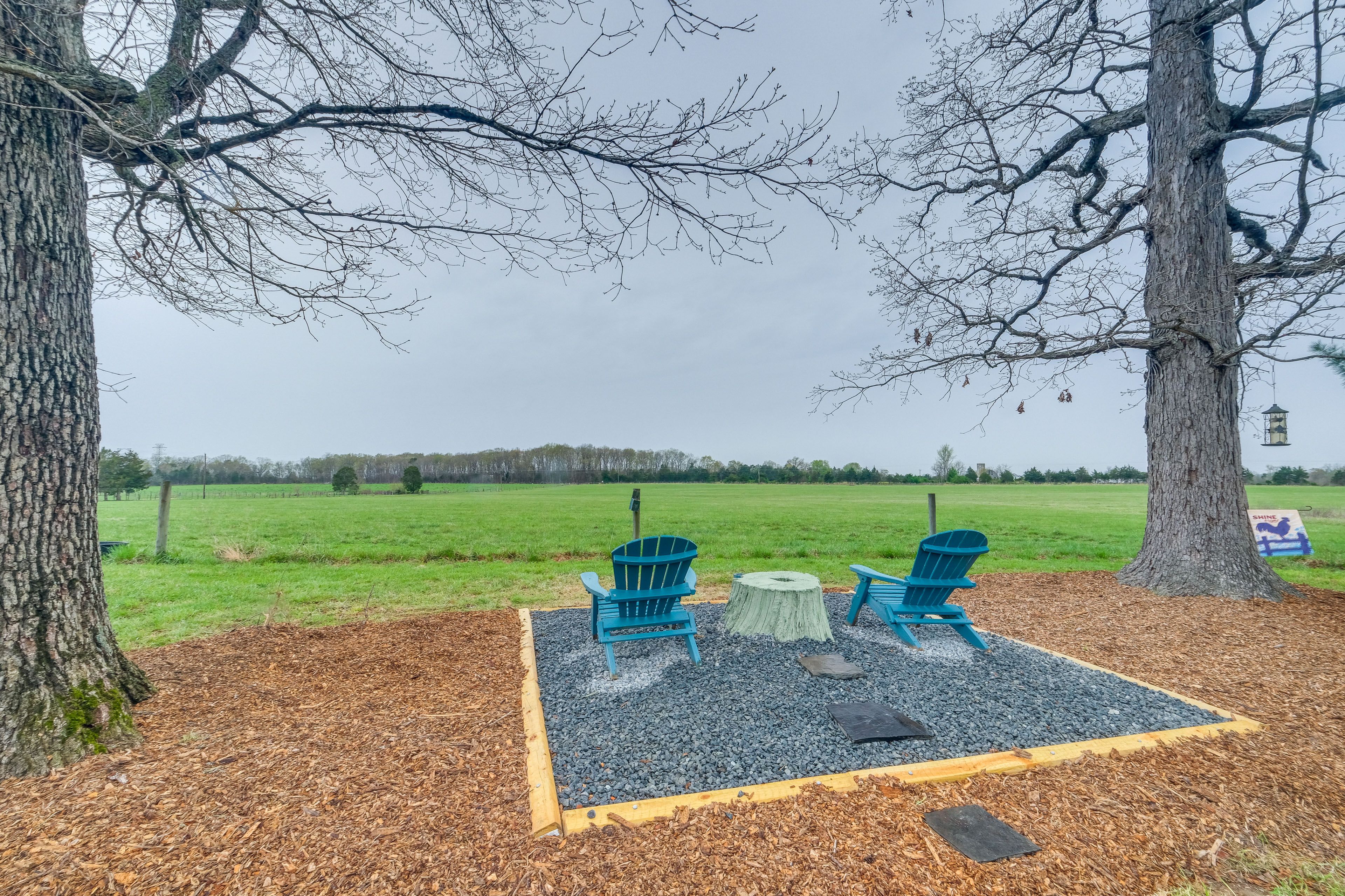 Private Yard | Livestock Views
