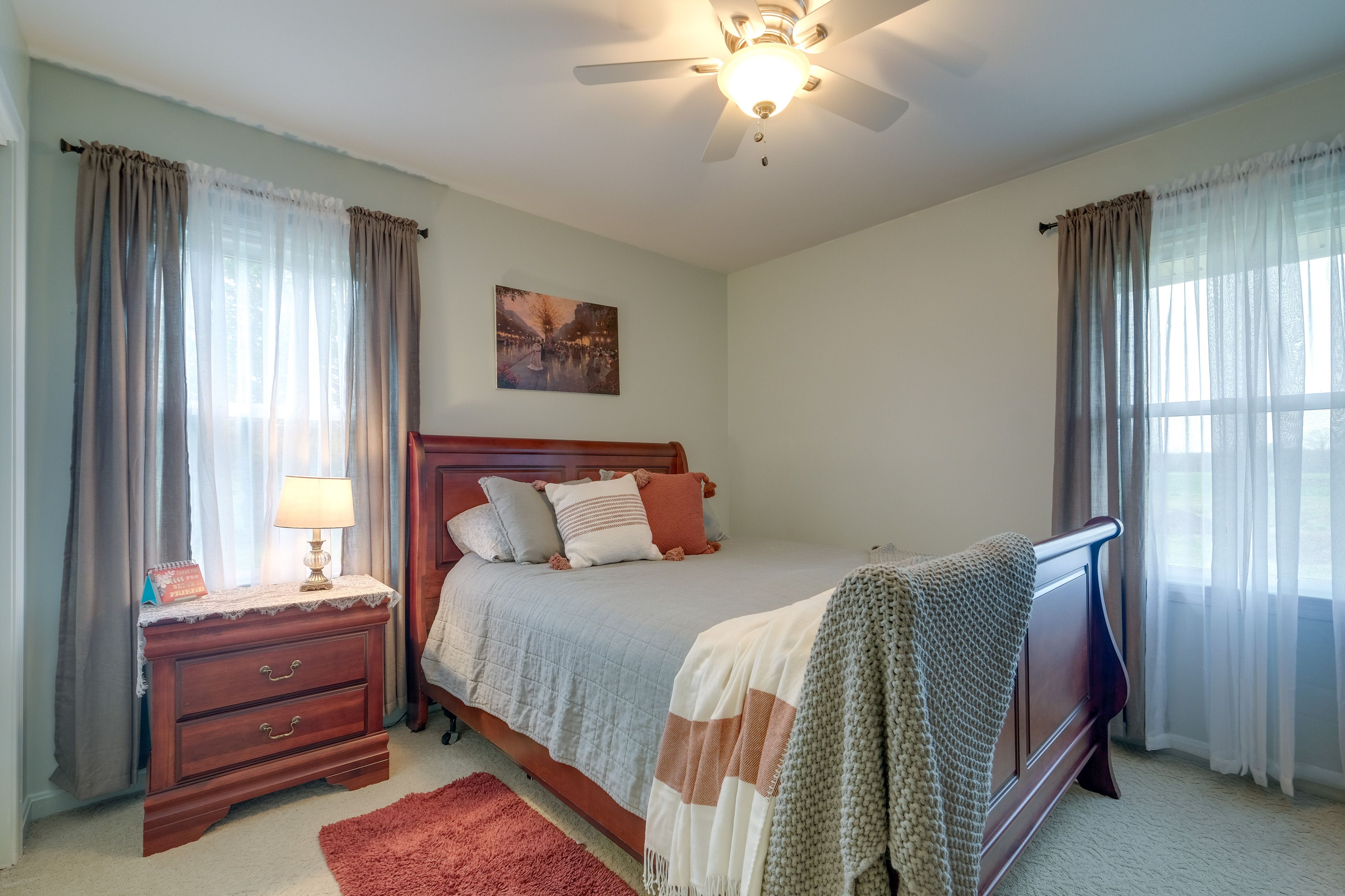 Bedroom 3 | Queen Bed