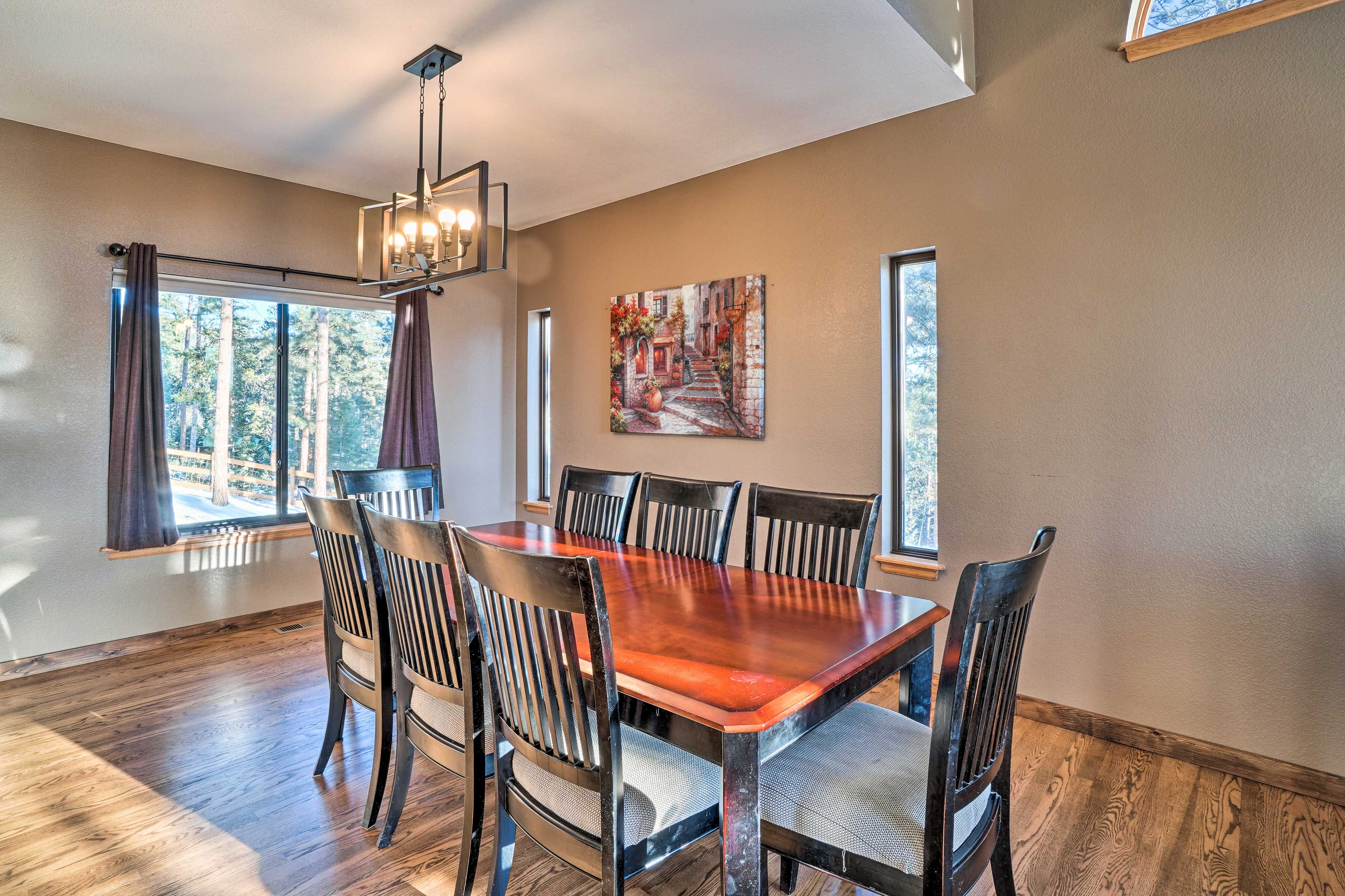Dining Room | Main Floor | Dishware & Flatware Provided