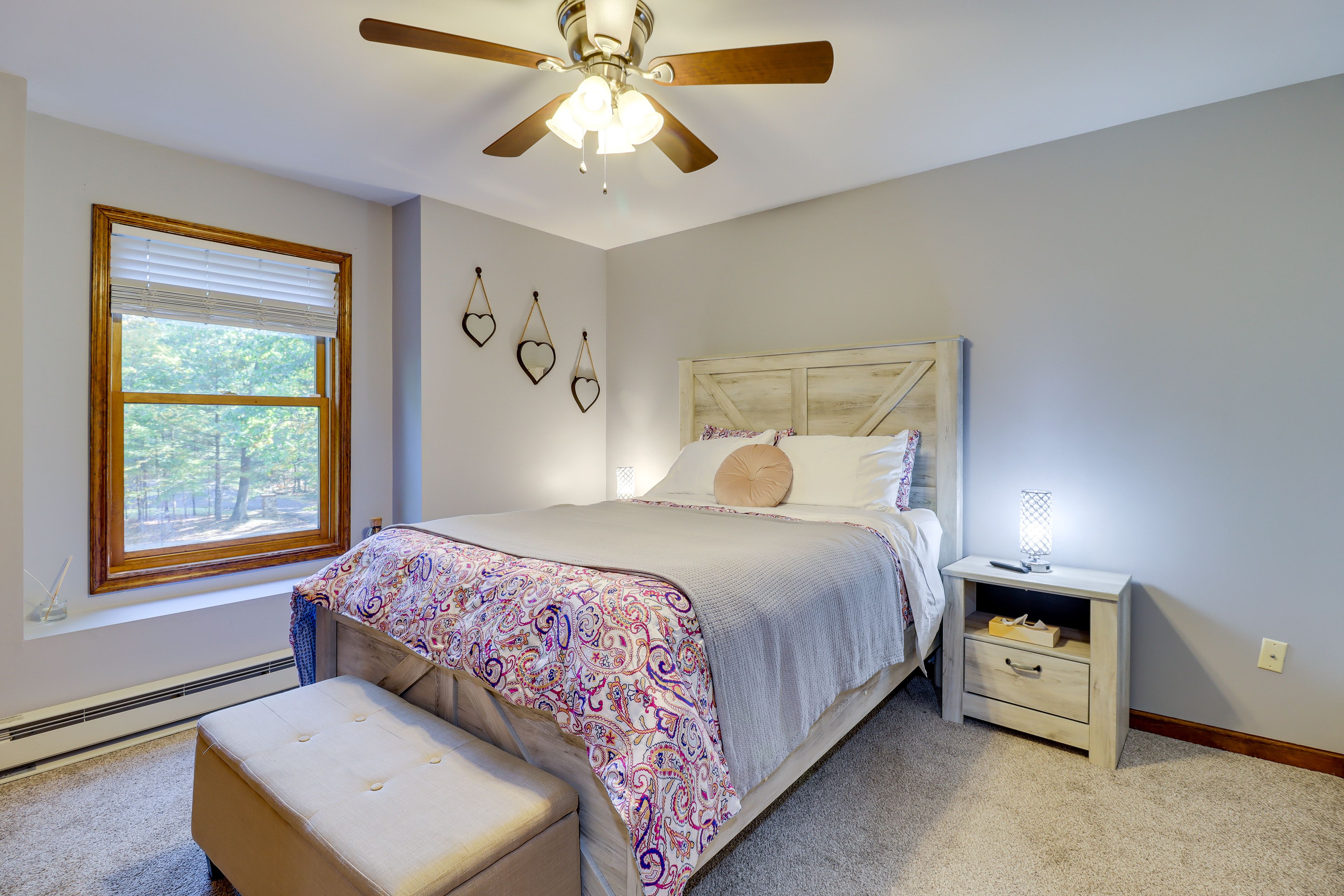Bedroom 3 | Queen Bed