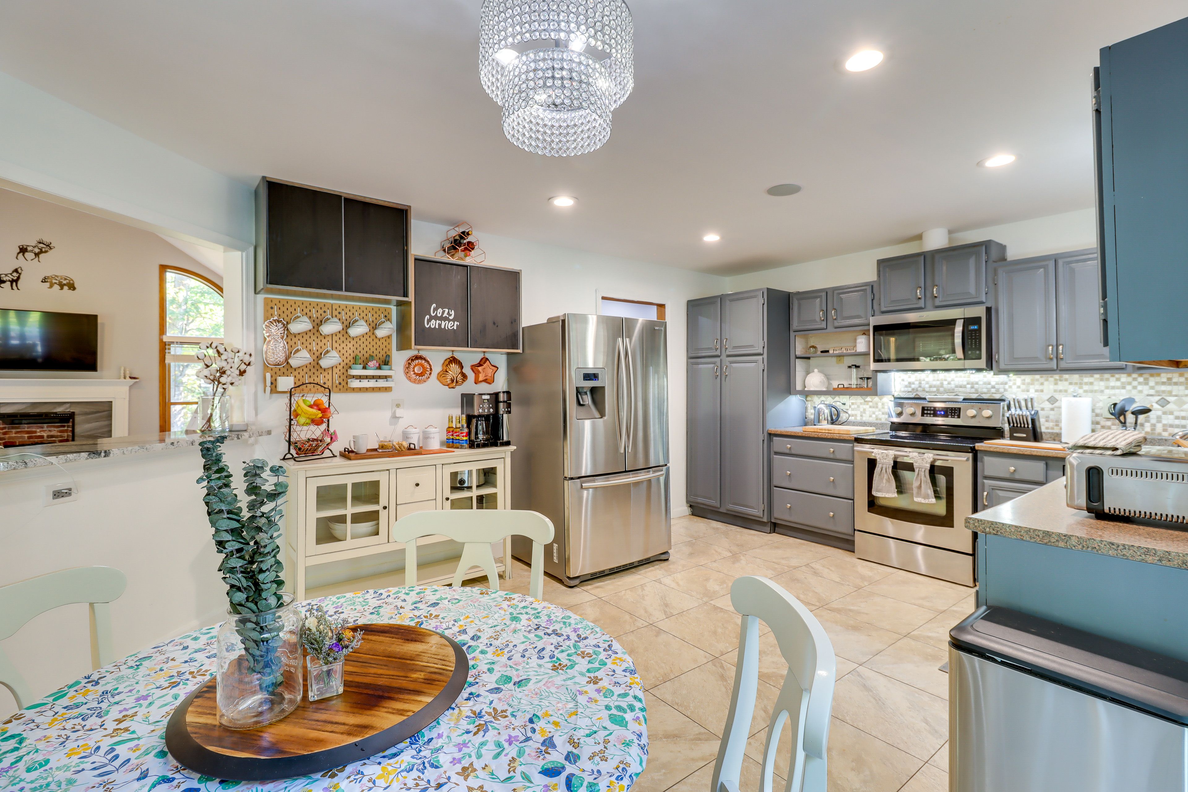 Kitchen | Dishwasher | Toaster Oven
