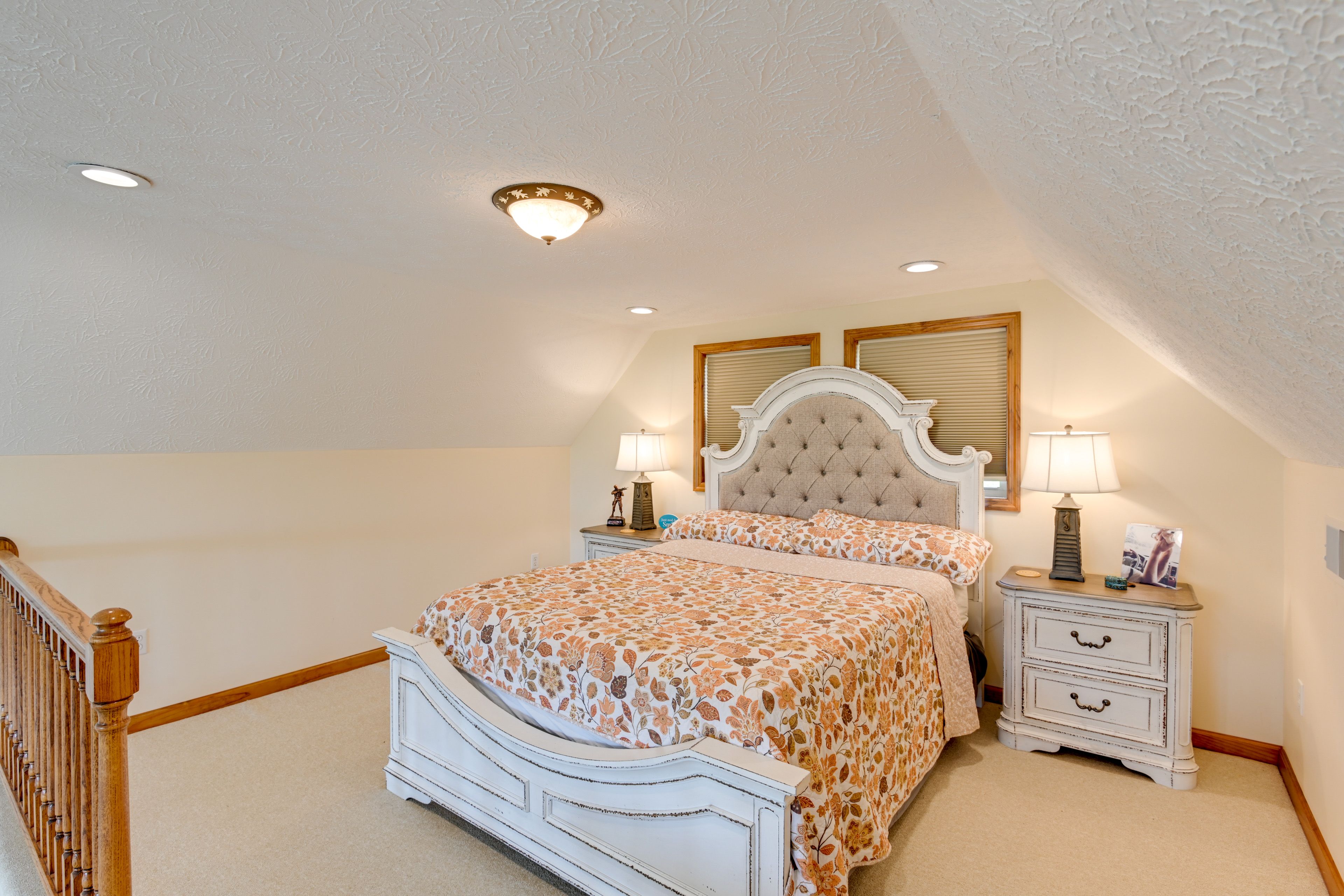Loft | Full Bed