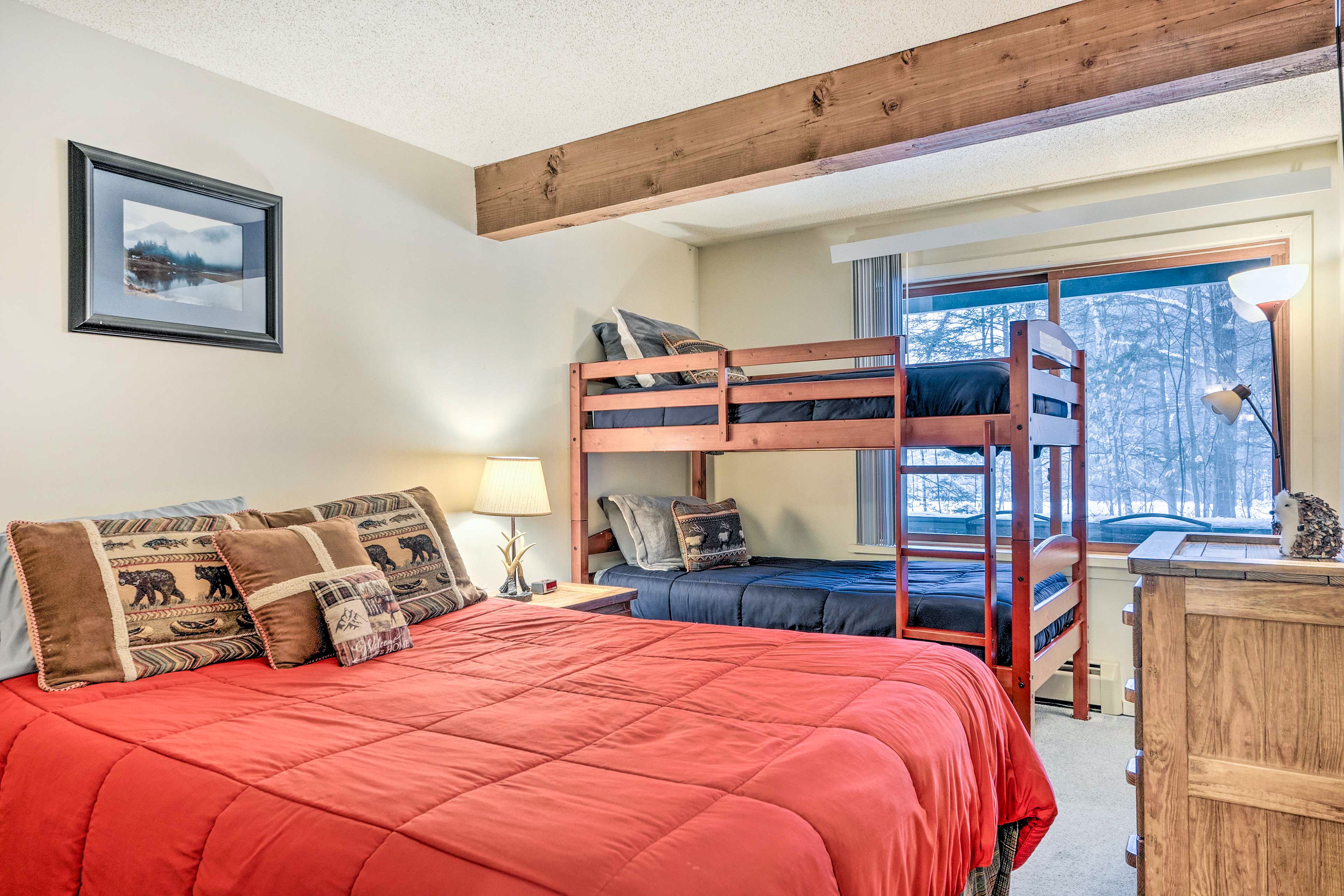Bedroom 2 | Queen Bed | Twin Bunk Bed