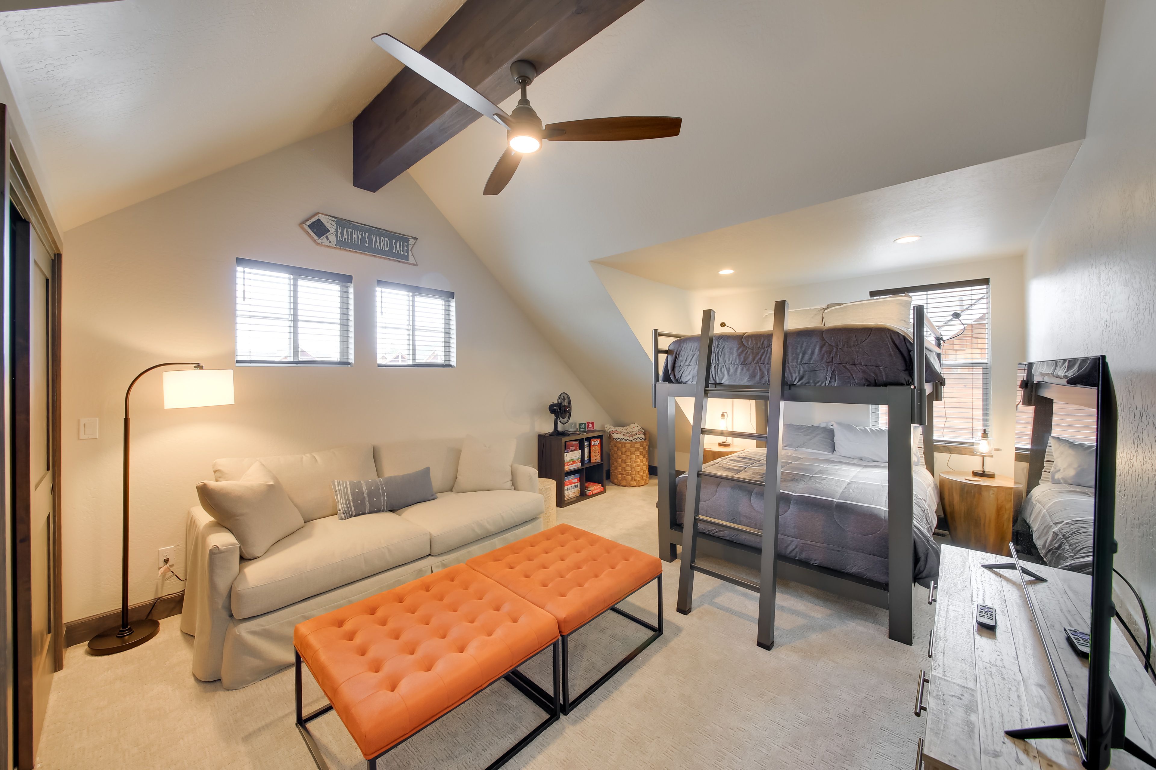 Bedroom 3 | Queen Bunk Bed