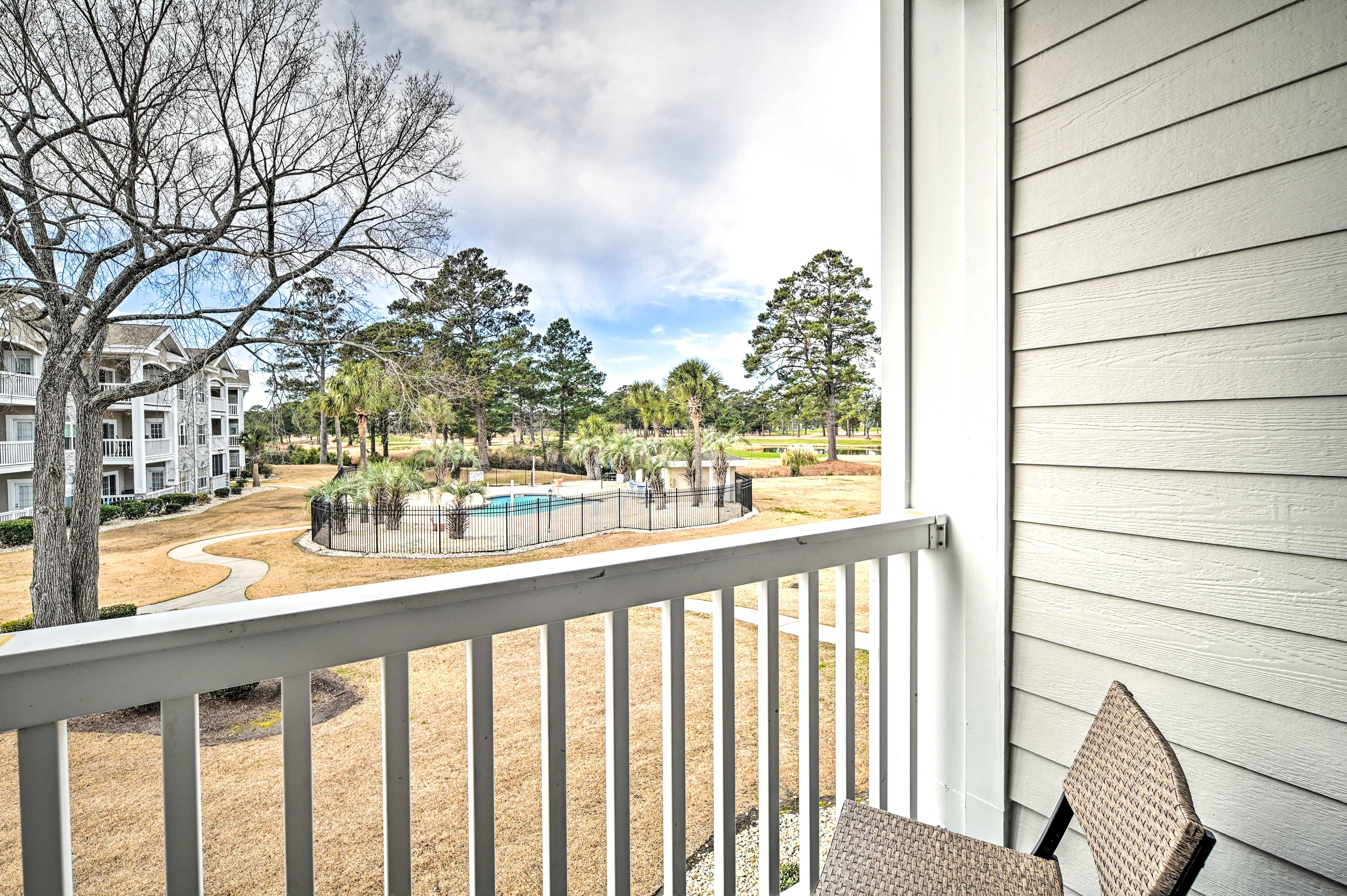 Patio | Golf Course On-Site