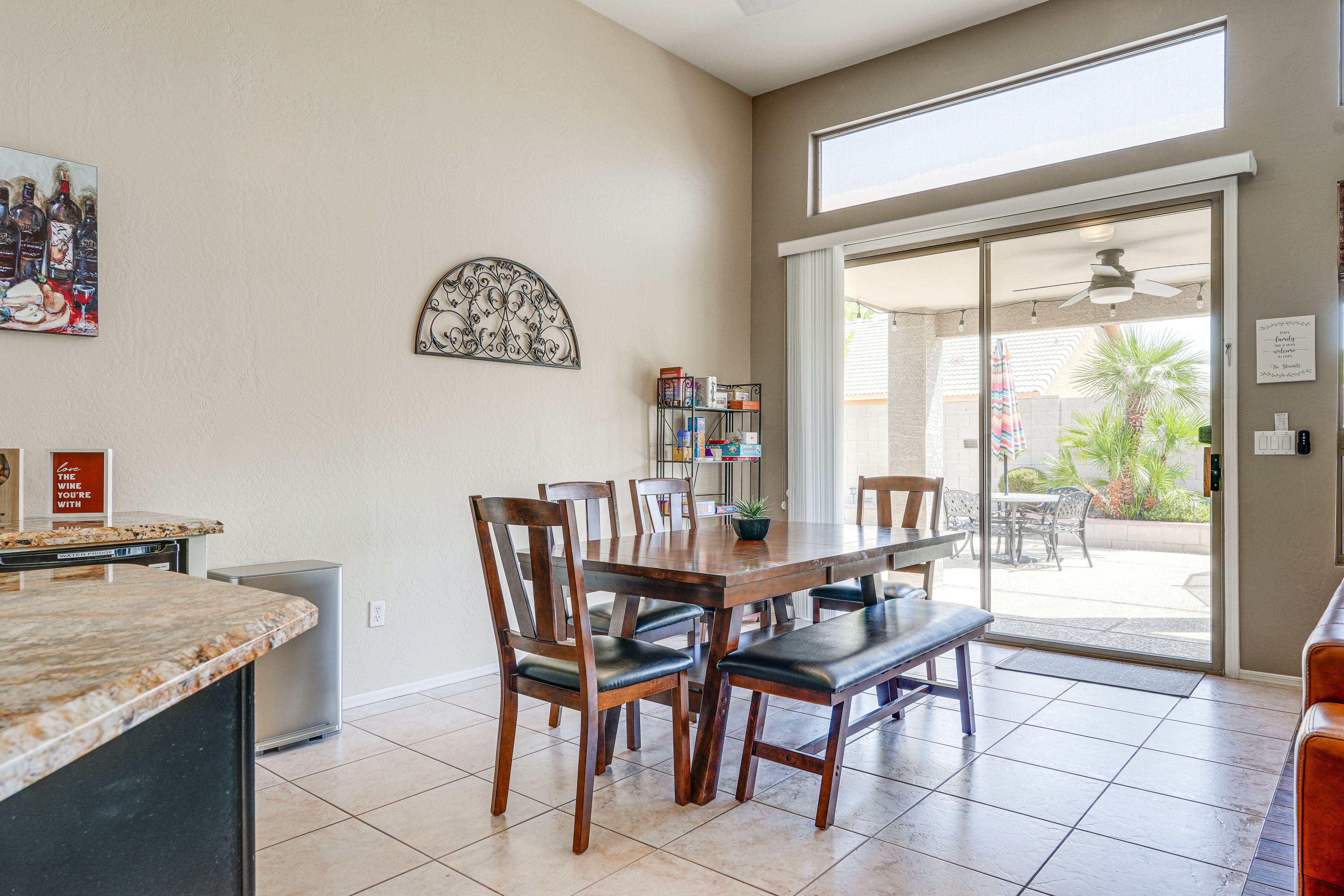 Dining Area | Dishes & Flatware Provided