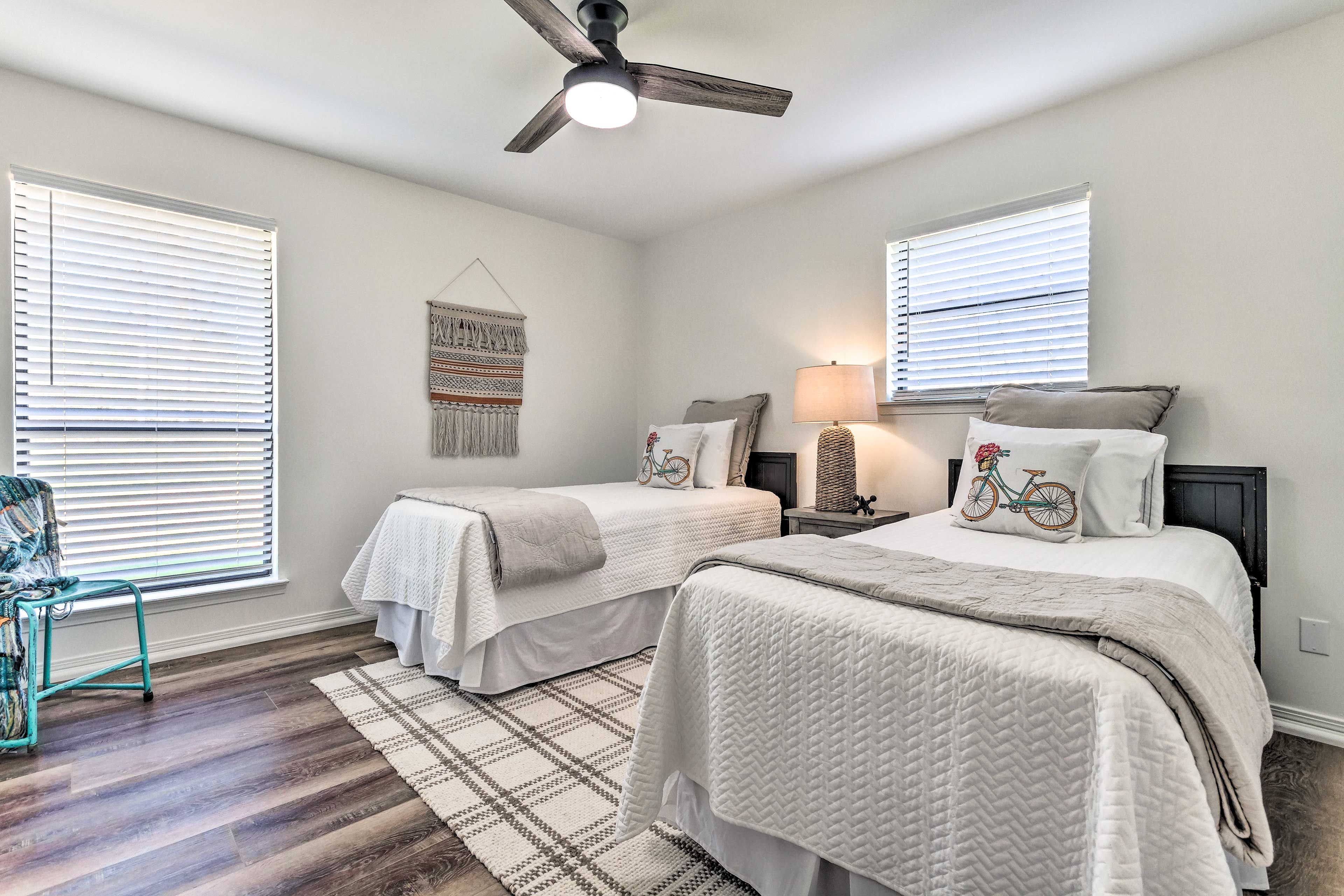 Bedroom 3 | 2 Twin Beds | Pack 'n Play