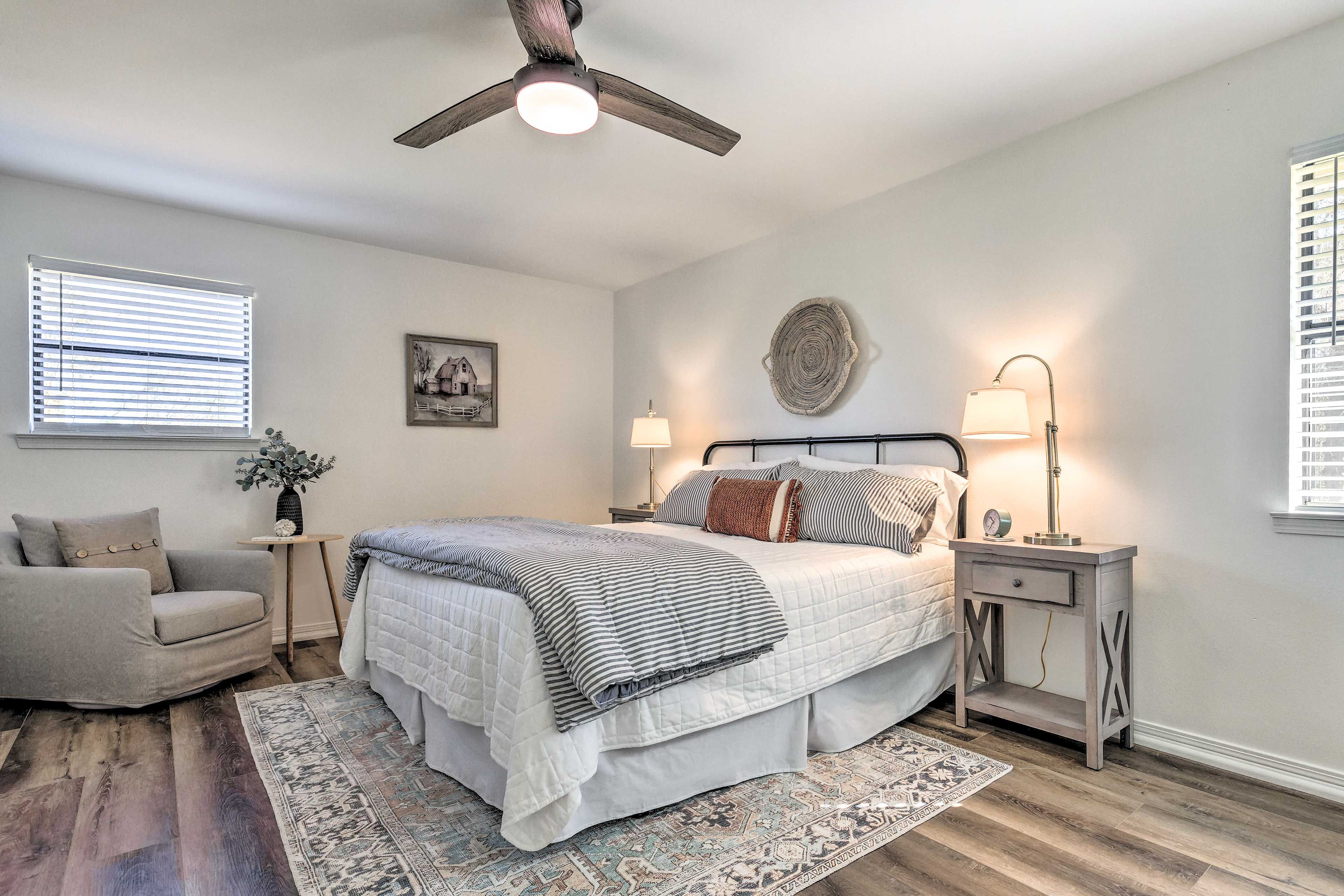 Bedroom 1 | King Bed