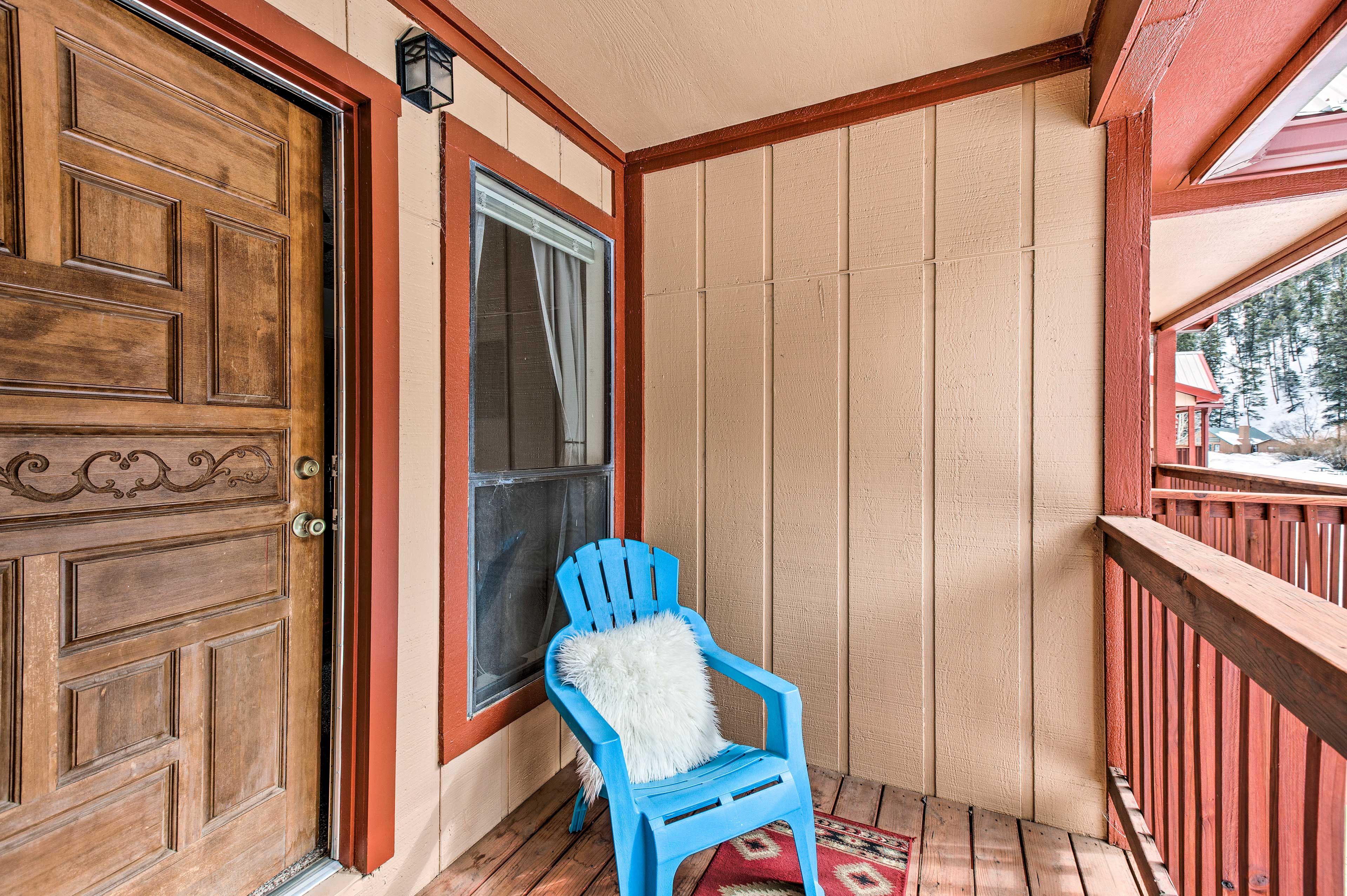 Condo Exterior | Furnished Balcony