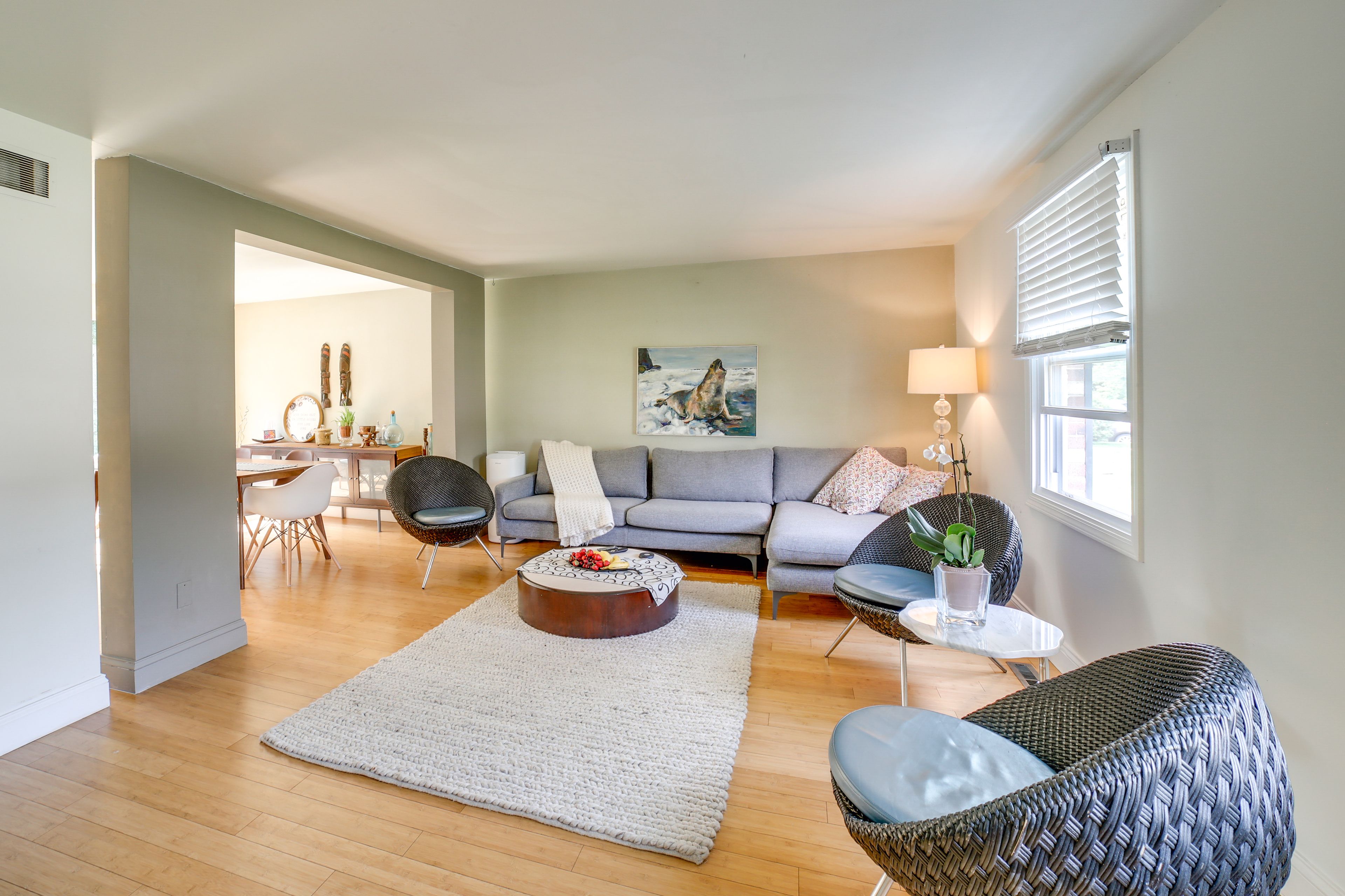 2nd Living Room | 1st Floor | Smart TV