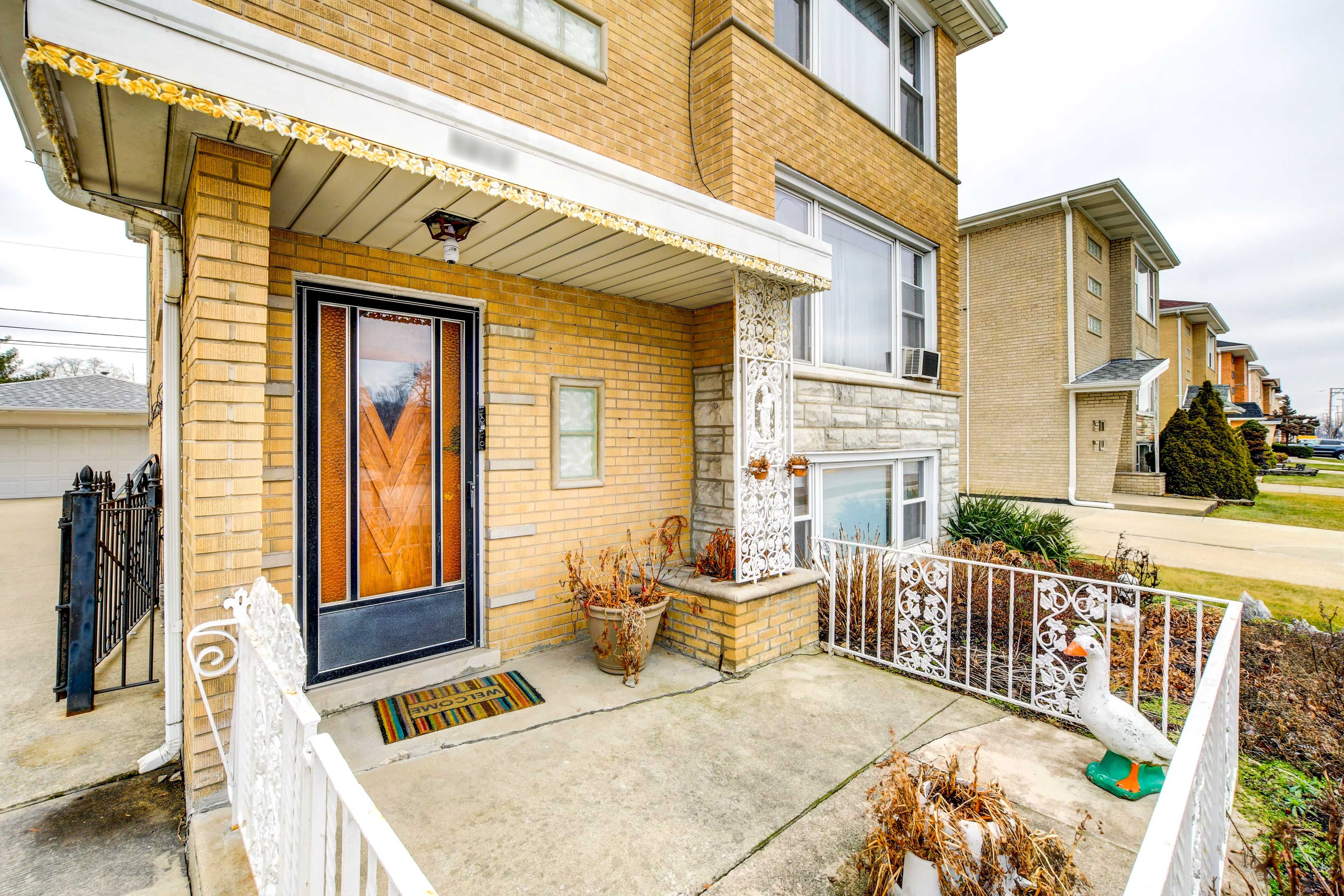 Front Patio | Keyless Entry