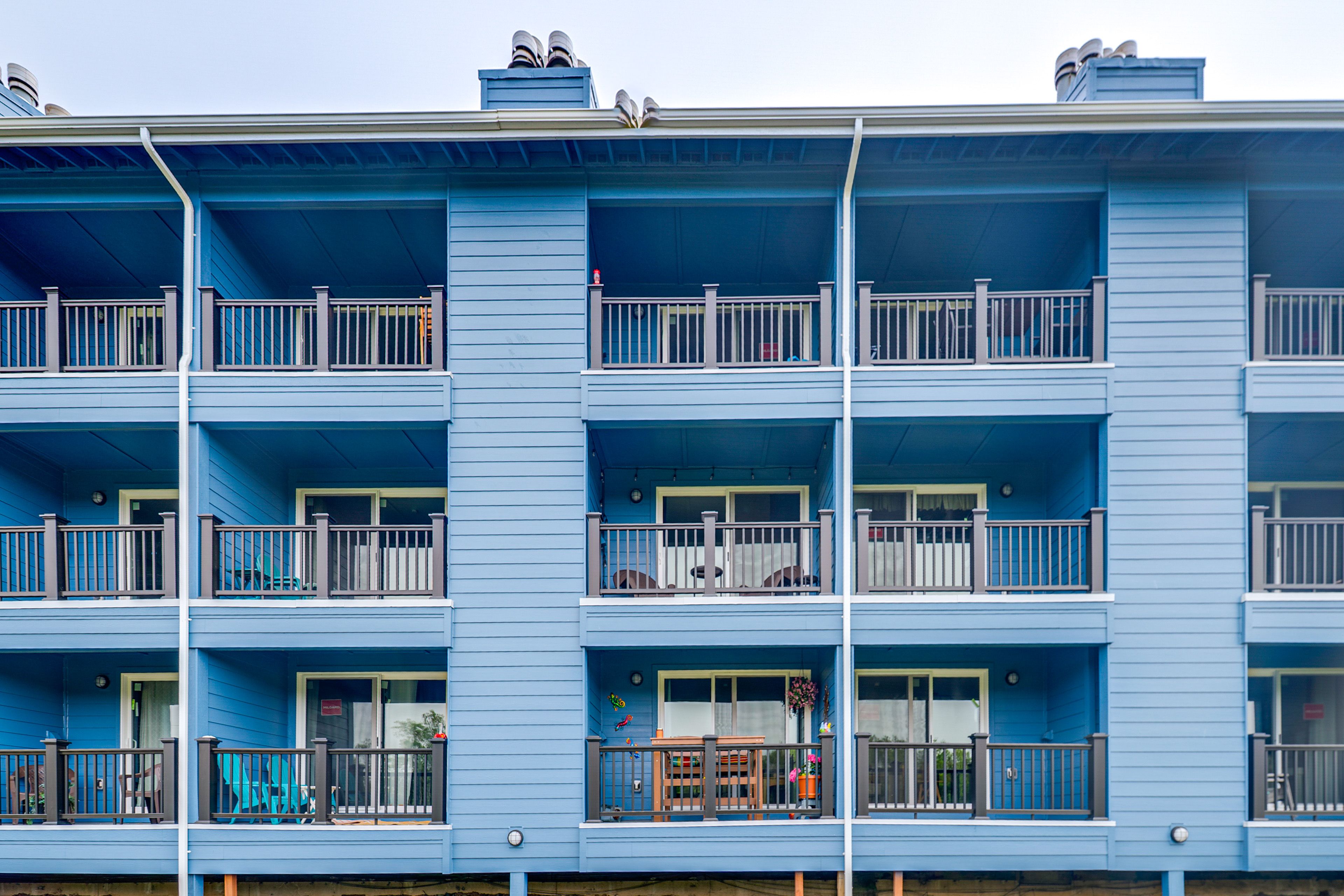 Exterior | 2nd-Floor Condo