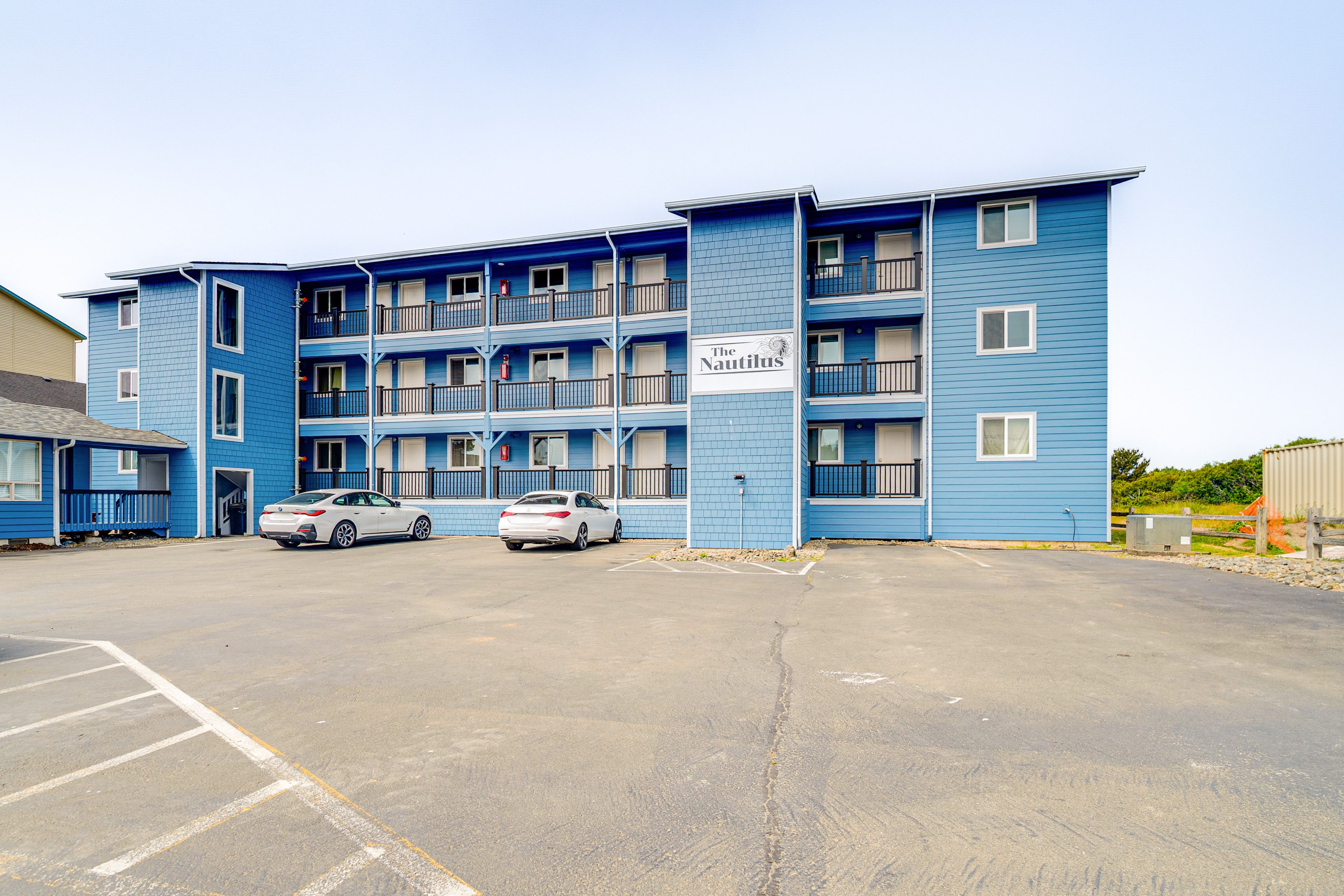 Parking | Free Community Lot Parking (First-Come, First-Served)